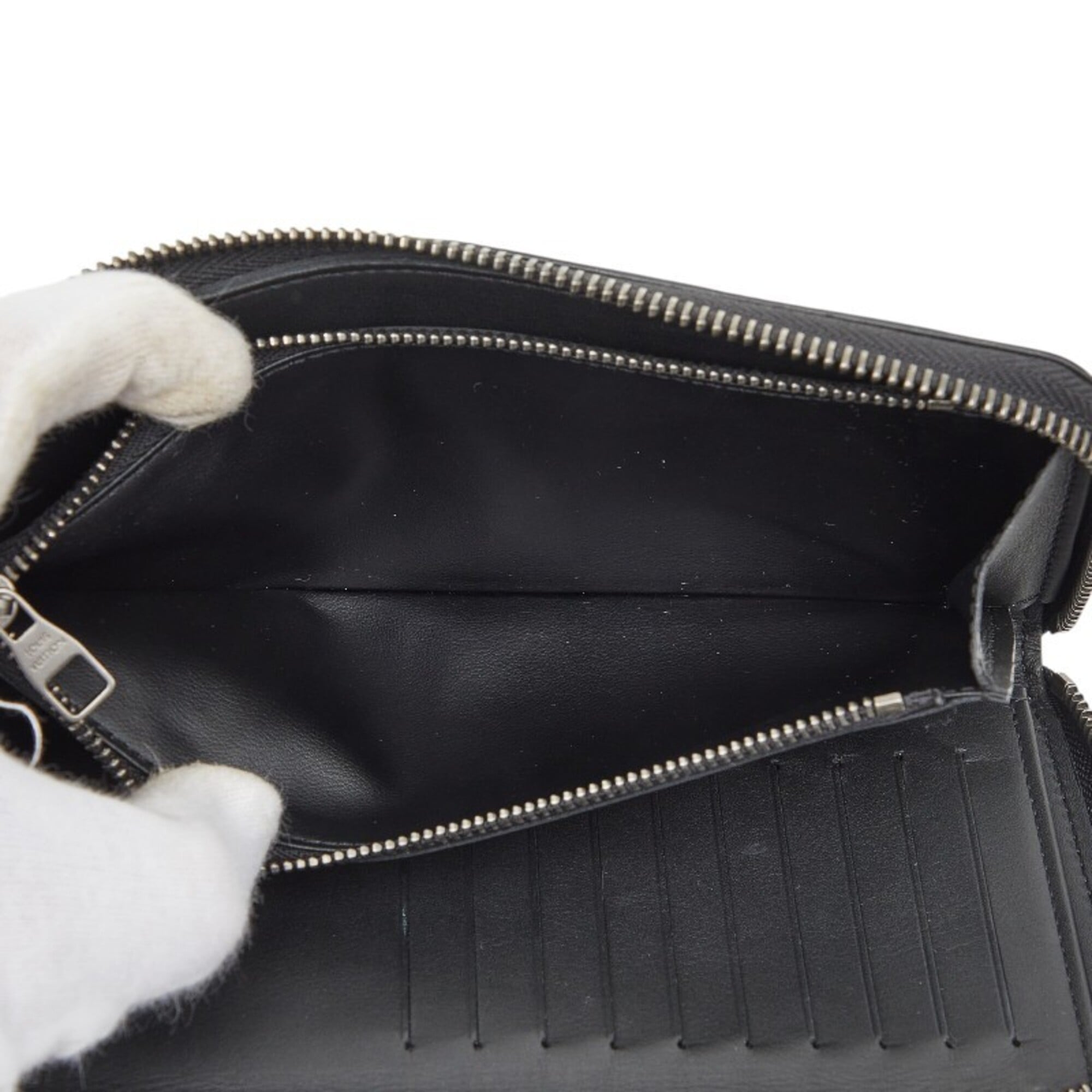Louis Vuitton Black Onyx Leather Long Wallet (Bi-Fold) (Pre-Owned)