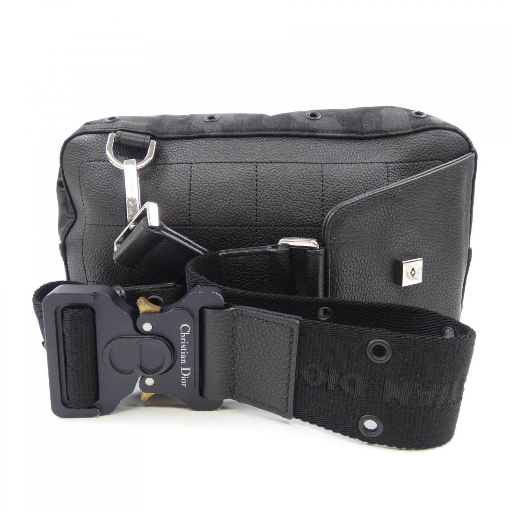 Christian Dior Black Handbag (Pre-Owned)