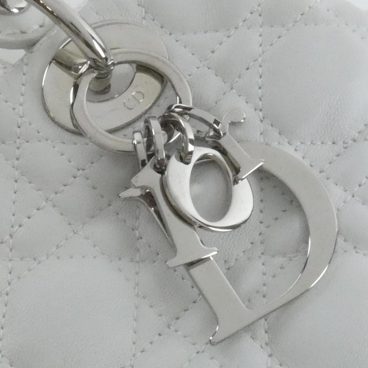 Christian Dior White Leather Handbag (Pre-Owned)