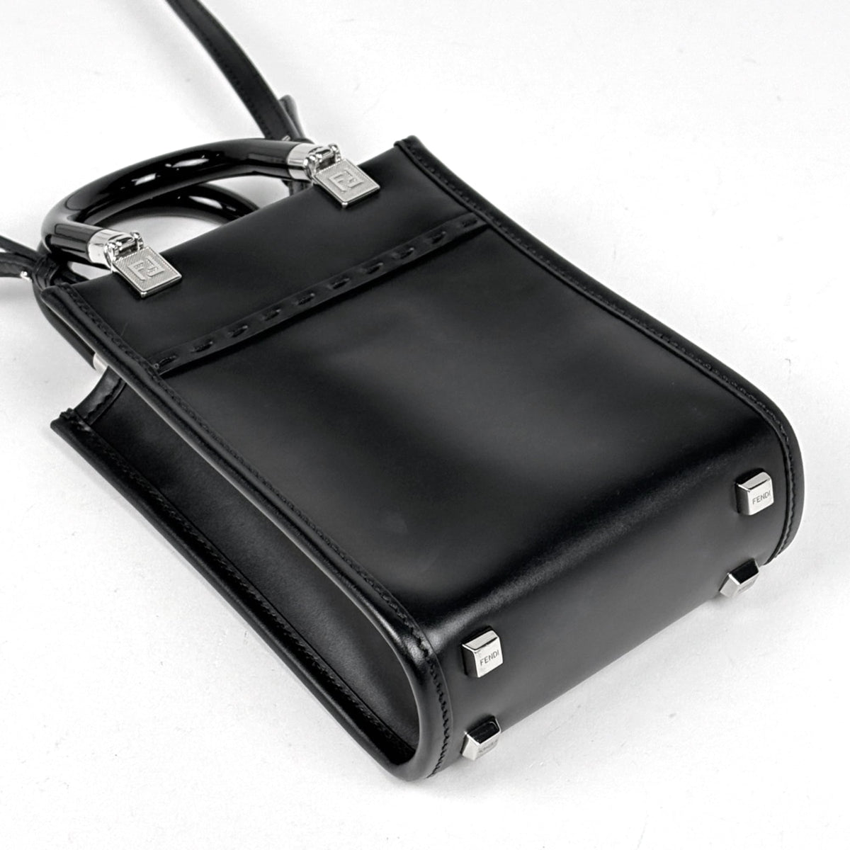 Fendi Black Leather Handbag (Pre-Owned)