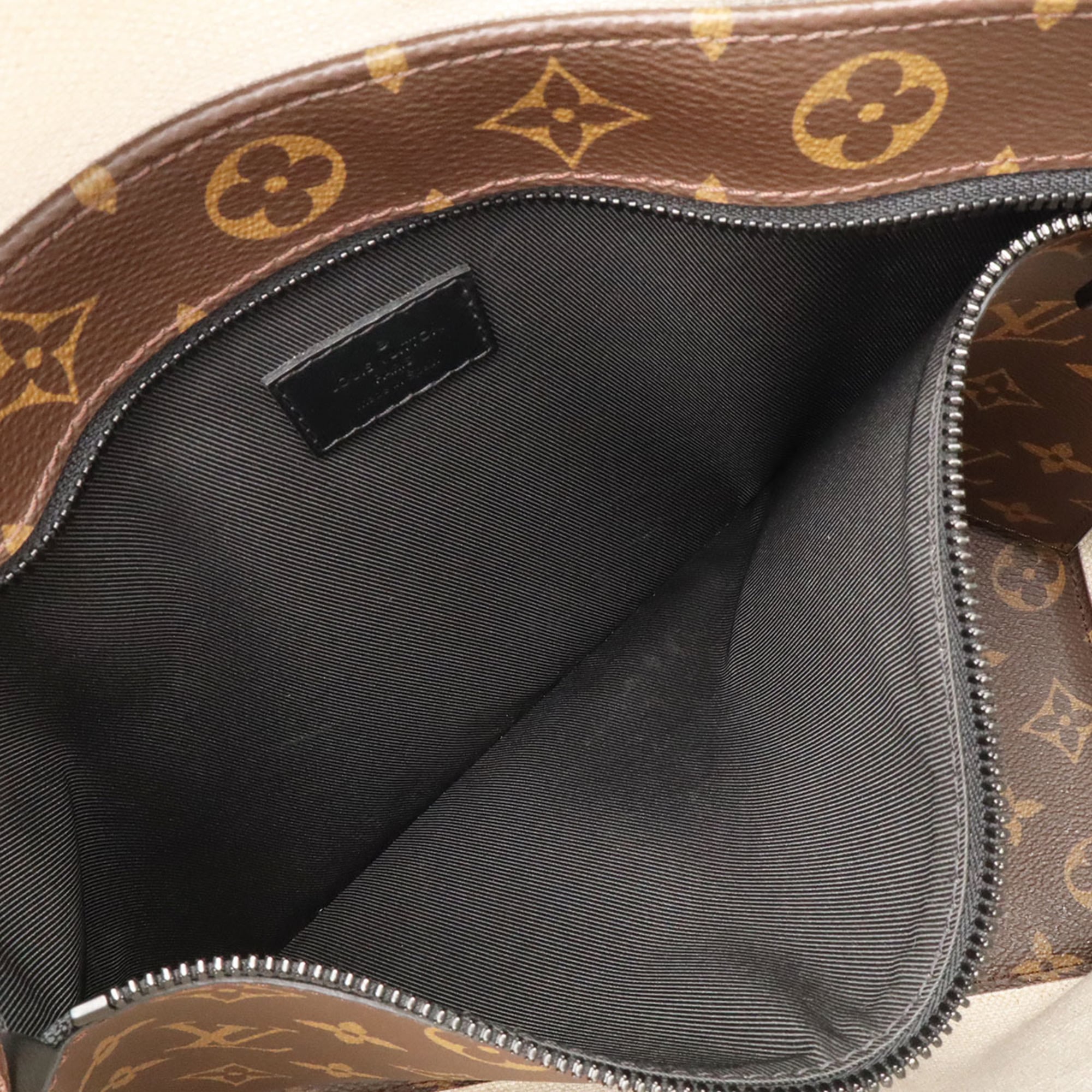 Louis Vuitton Brown Monogram Macassar Monogram Pouch Shoulder Bag Tote Bag (Pre-Owned)