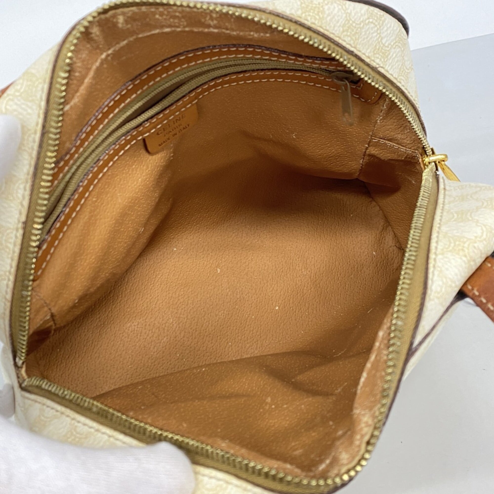 Celine White Pvc Handbag (Pre-Owned)