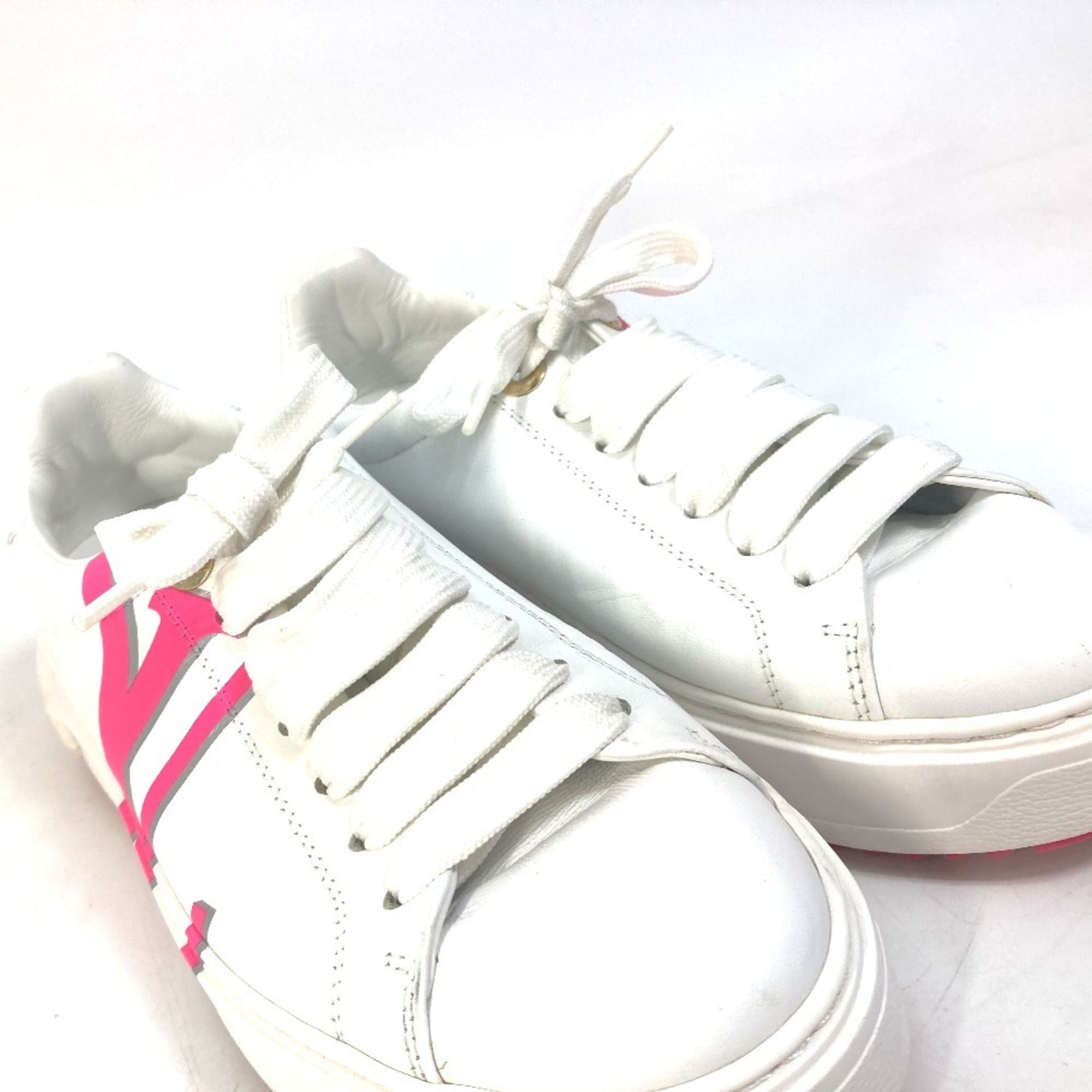 Louis Vuitton Pink White Sneakers (Pre-Owned)