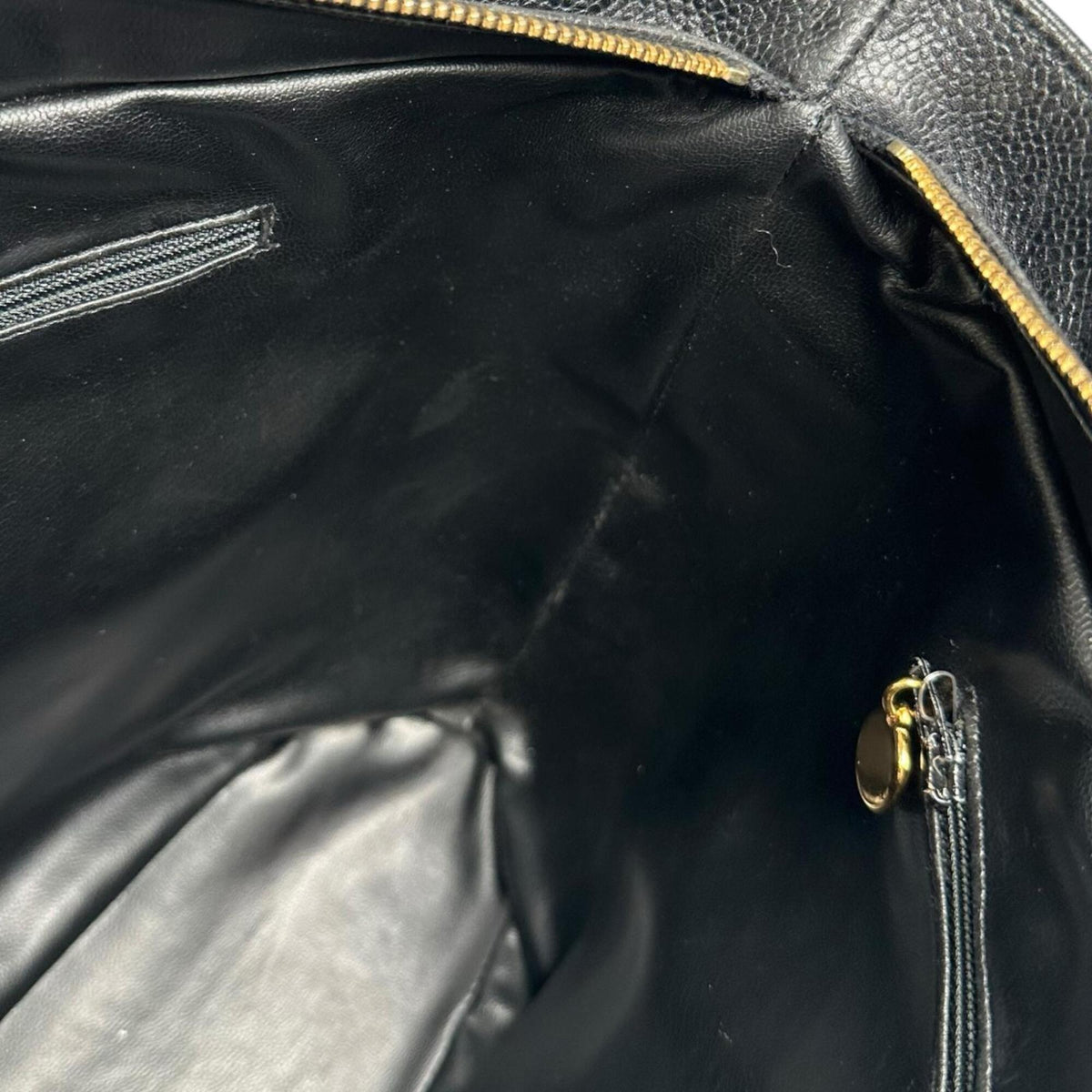 Chanel Black Grained Calfskin Shoulder Bag Tote Bag (Pre-Owned)