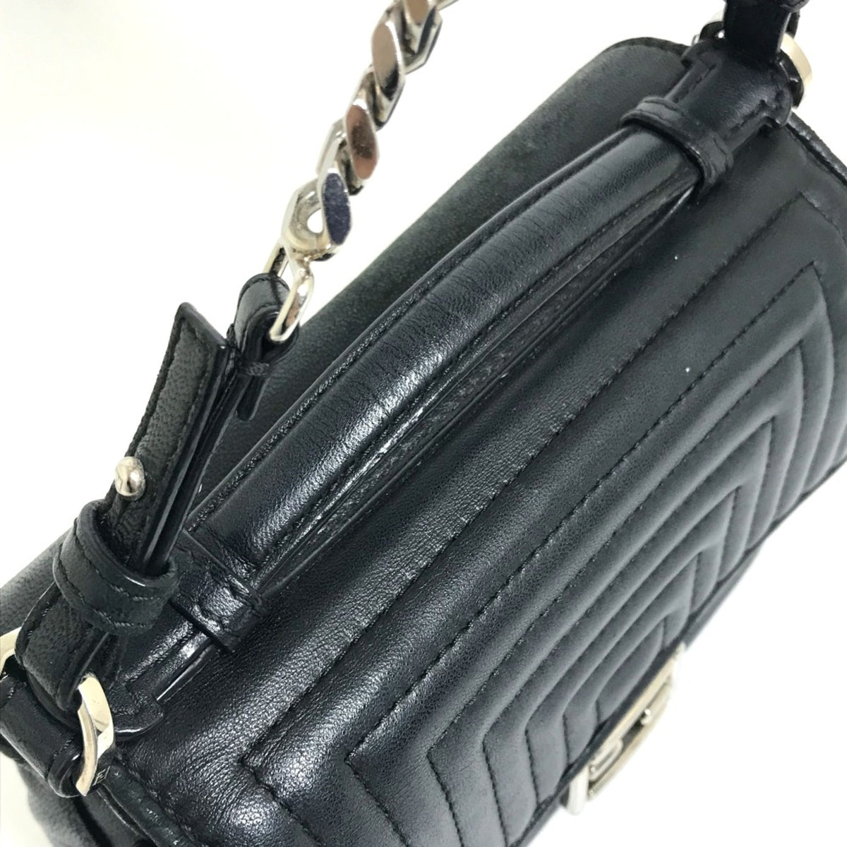 Fendi Black Leather Shoulder Bag (Pre-Owned)