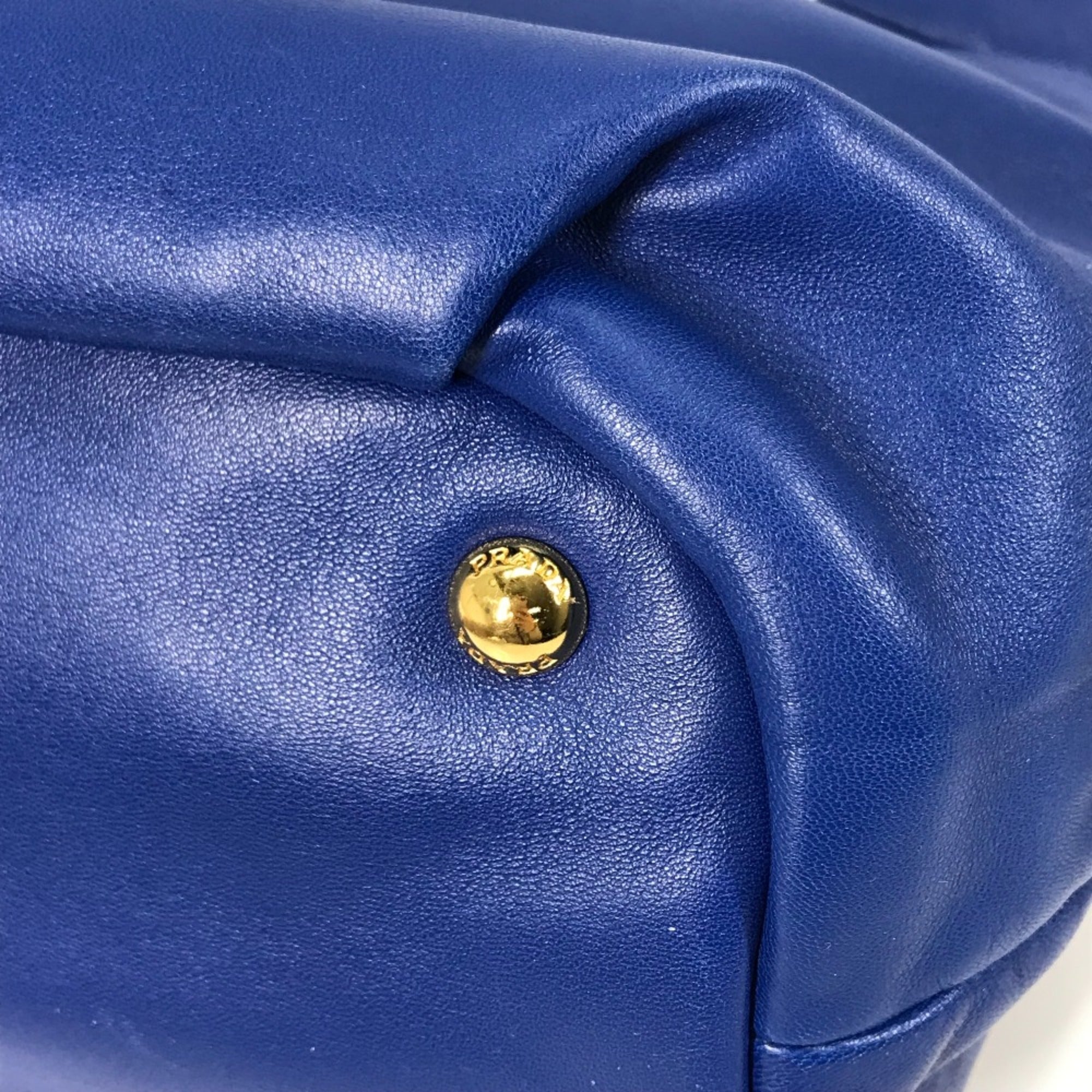 Prada Blue Leather Handbag (Pre-Owned)