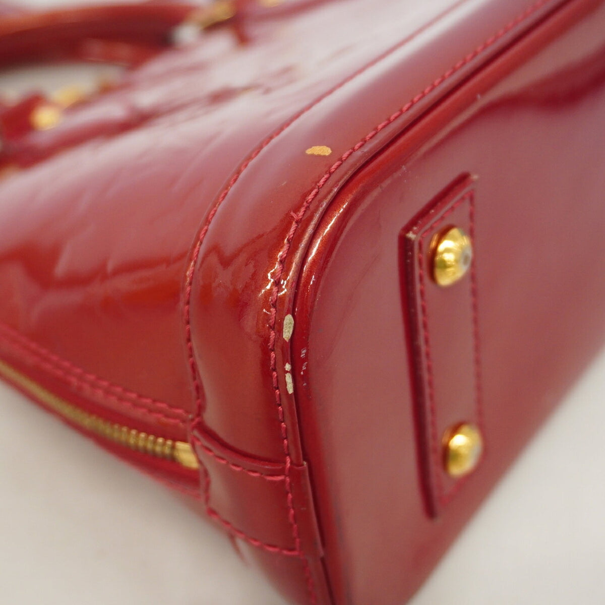 Louis Vuitton Rouge Grenadine Handbag (Pre-Owned)