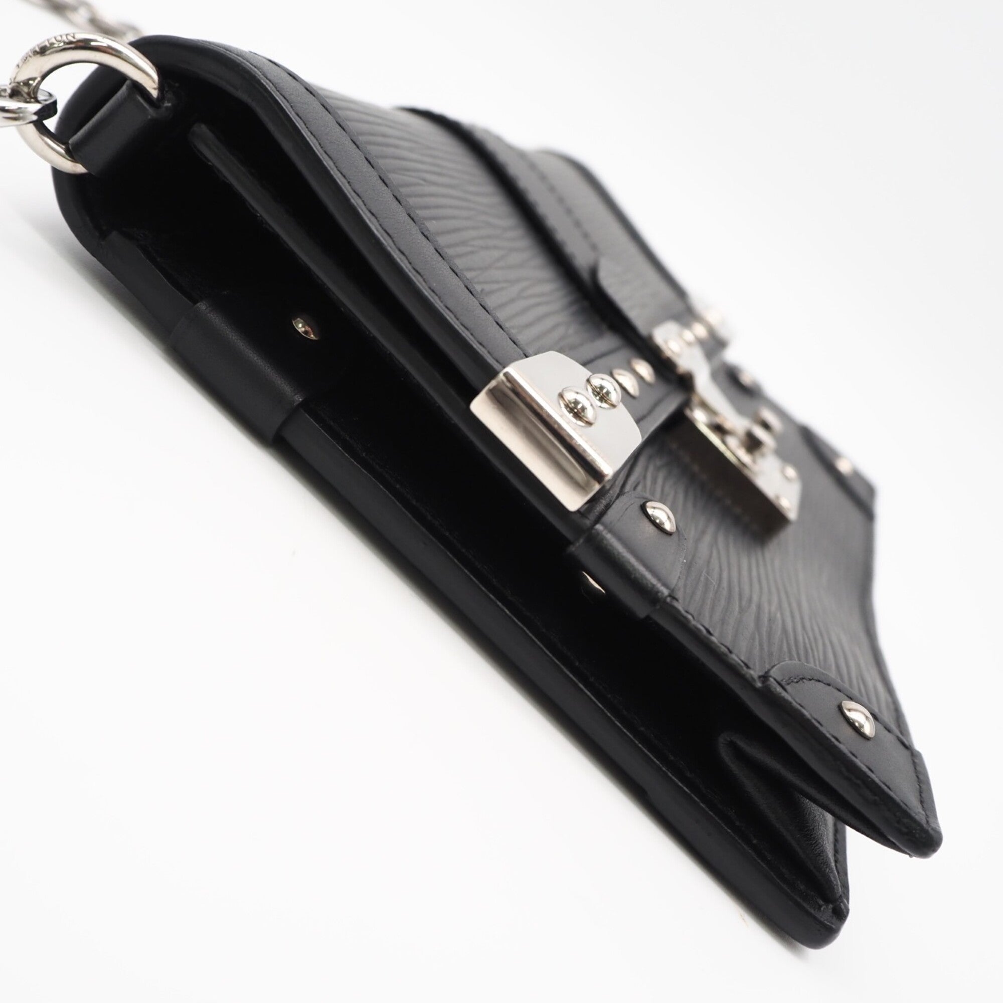 Louis Vuitton Black Shoulder Bag (Pre-Owned)