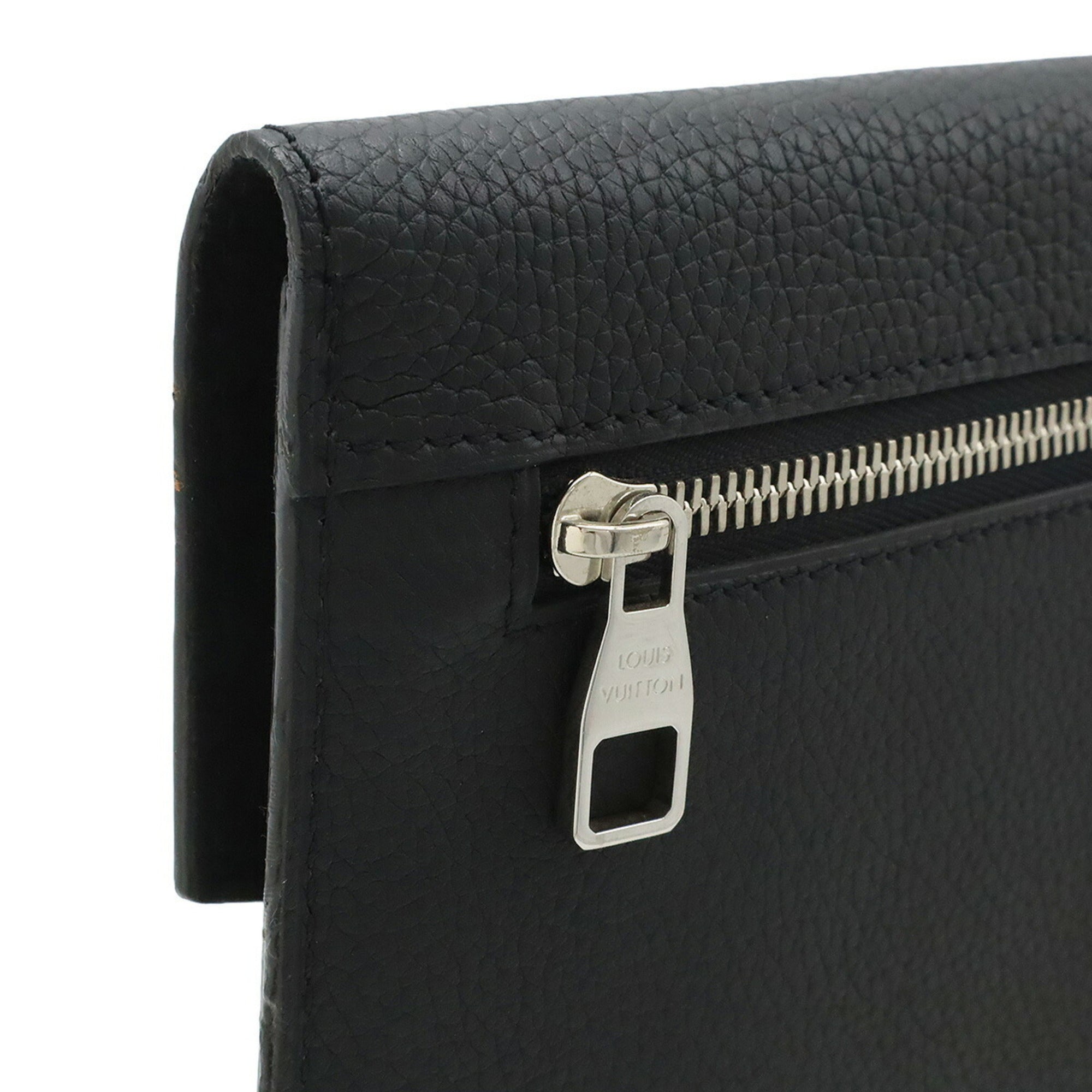 Louis Vuitton Noir Leather Clutch Bag Pochette (Pre-Owned)