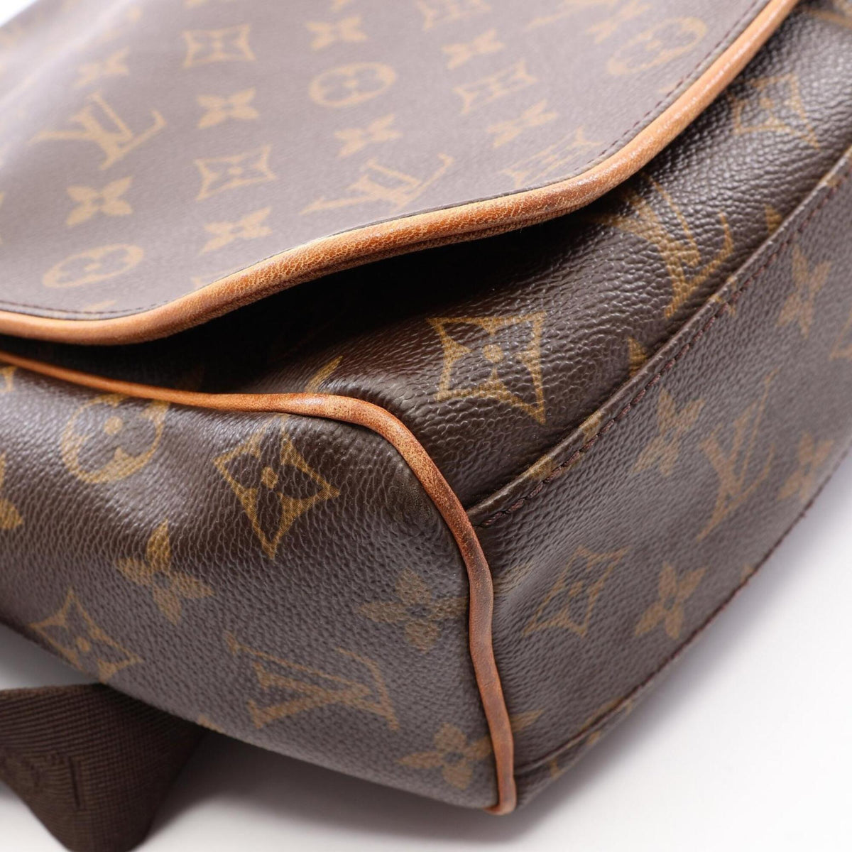 Louis Vuitton Brown Coated Canvas Leather Handbag Shoulder Bag (Pre-Owned)