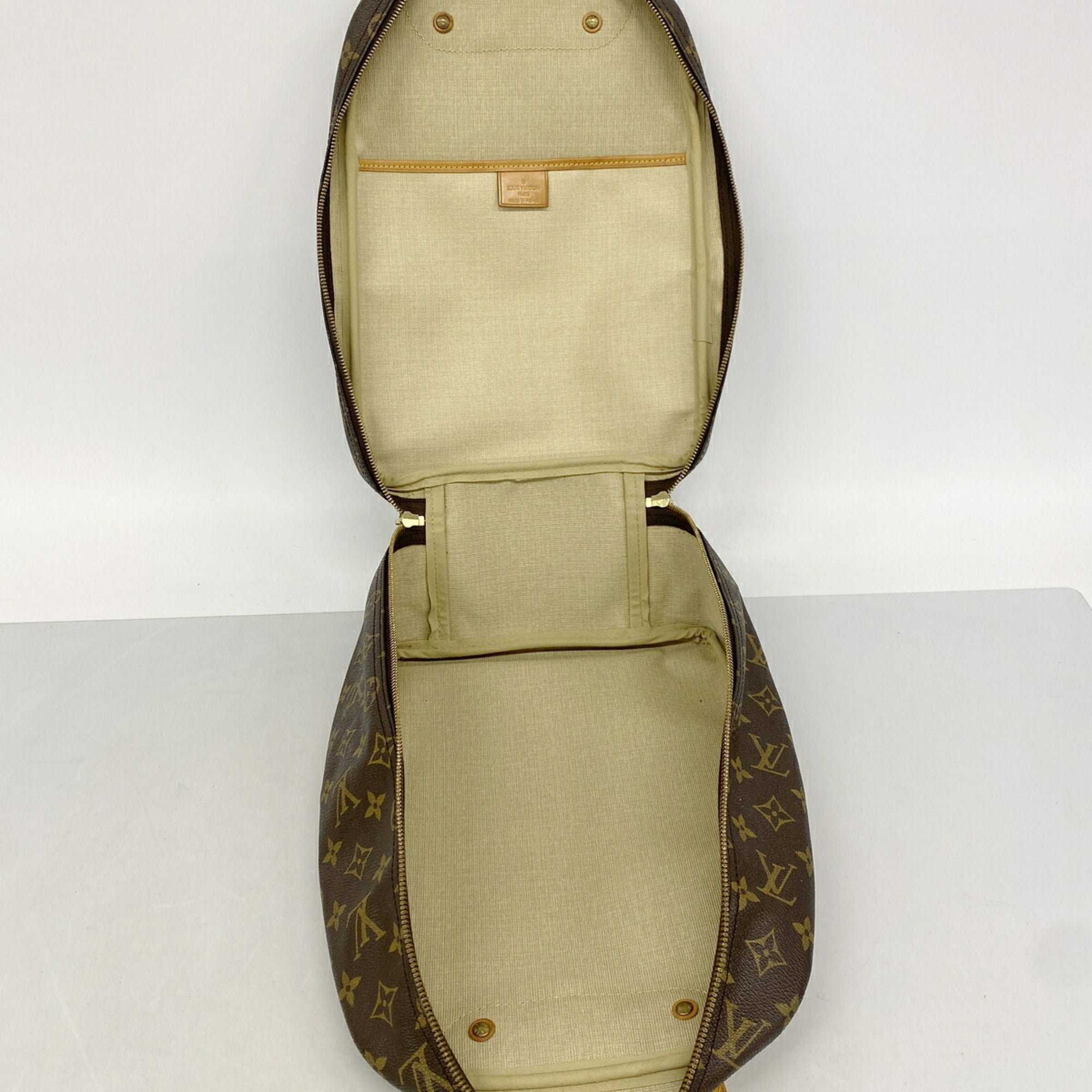 Louis Vuitton Brown Handbag (Pre-Owned)