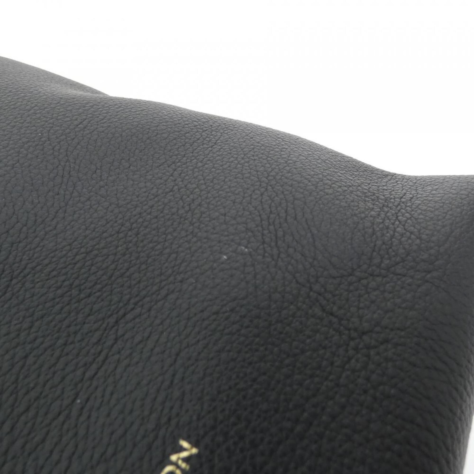 Louis Vuitton Black Leather Pouch Shoulder Bag (Pre-Owned)