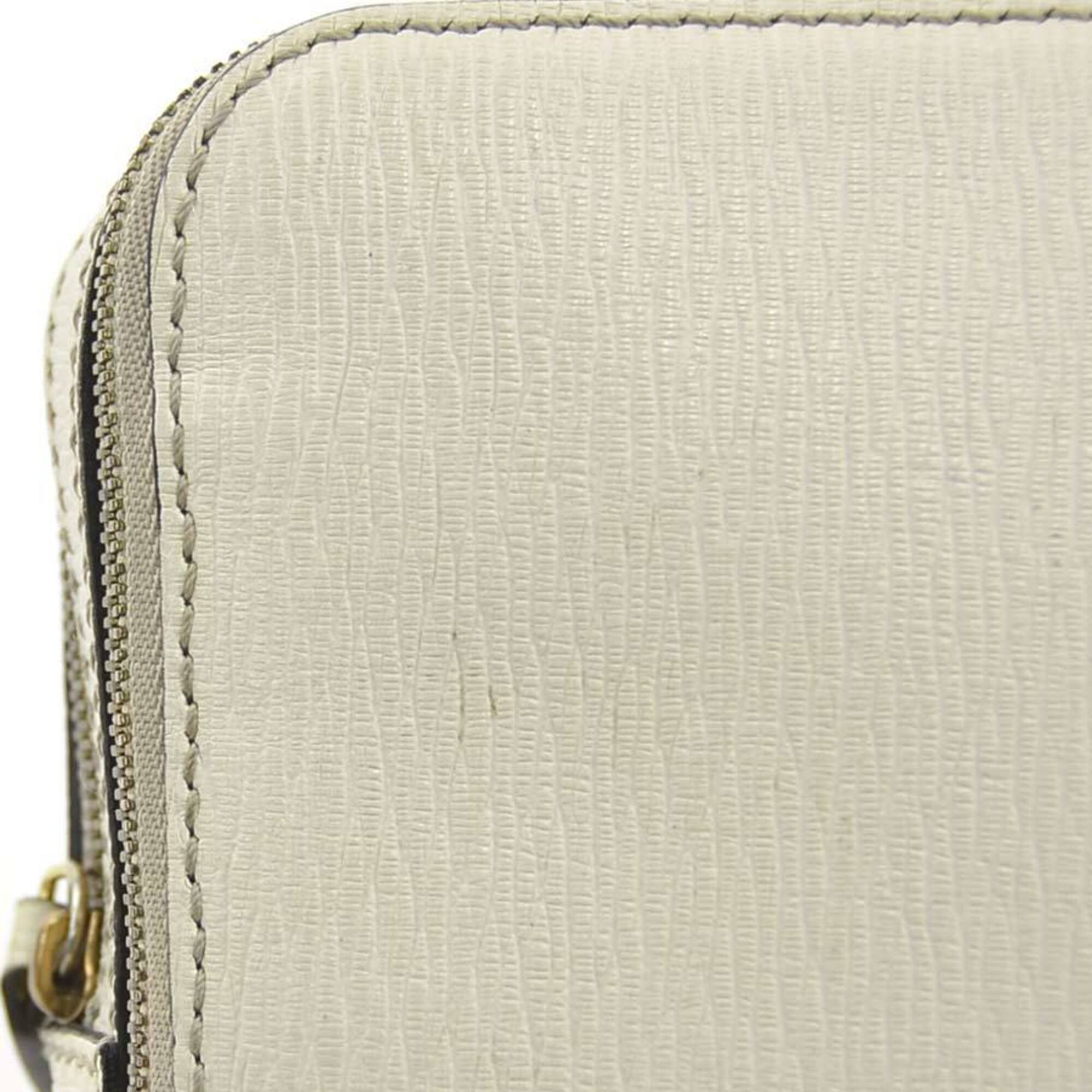 Salvatore Ferragamo Ivory Leather Clutch Bag (Pre-Owned)
