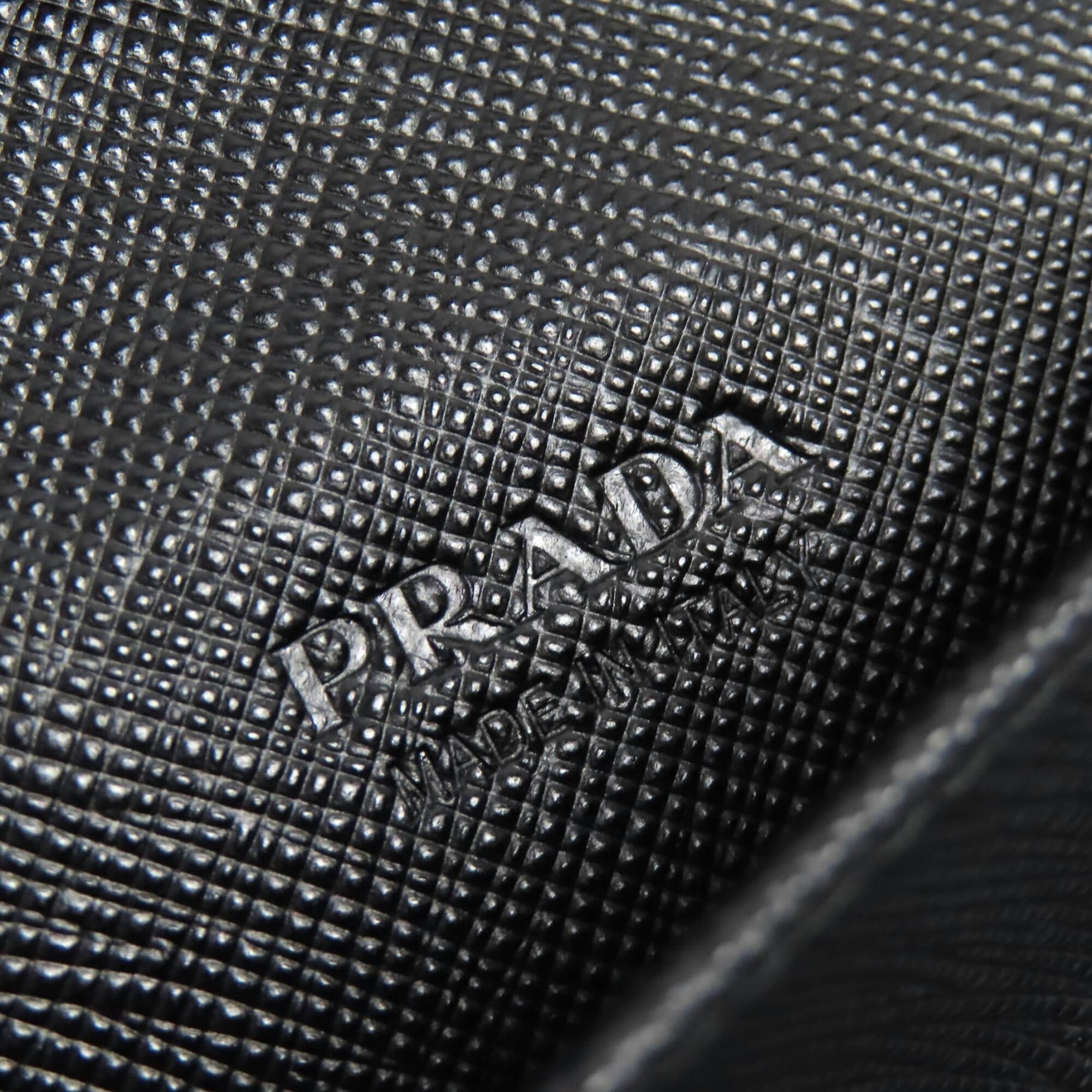 Prada Black Leather Long Wallet (Bi-Fold) (Pre-Owned)