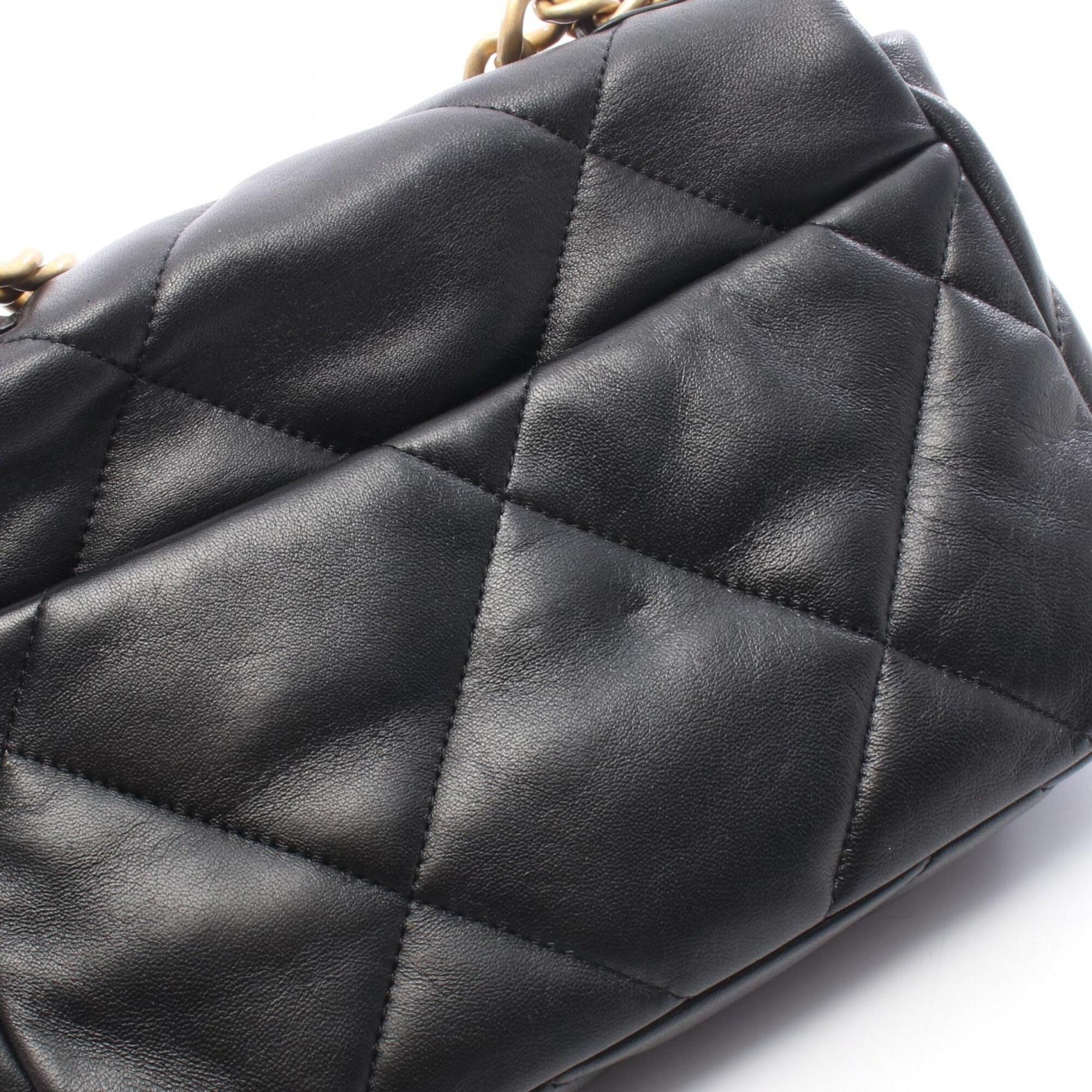 Chanel Black Leather Handbag Shoulder Bag (Pre-Owned)