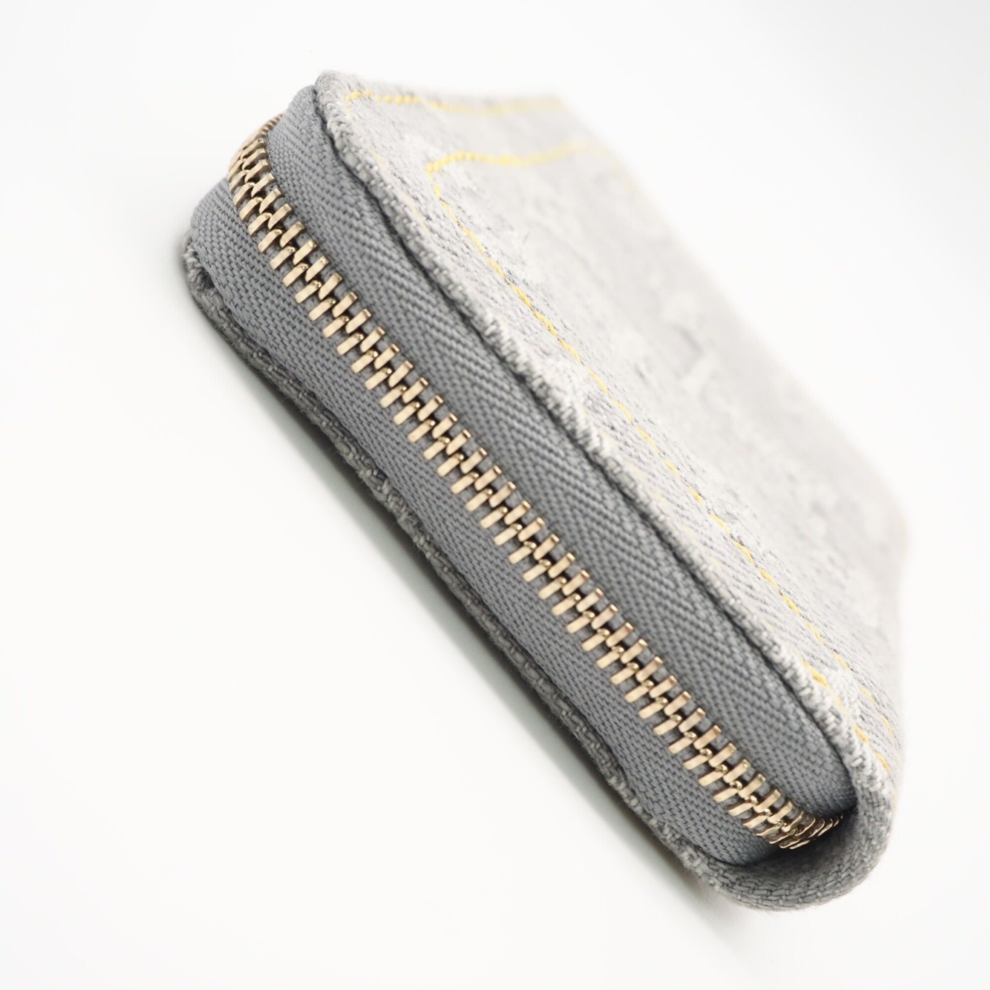 Louis Vuitton Gray Monogram Monogram Denim Coin Purse/Coin Case (Pre-Owned)