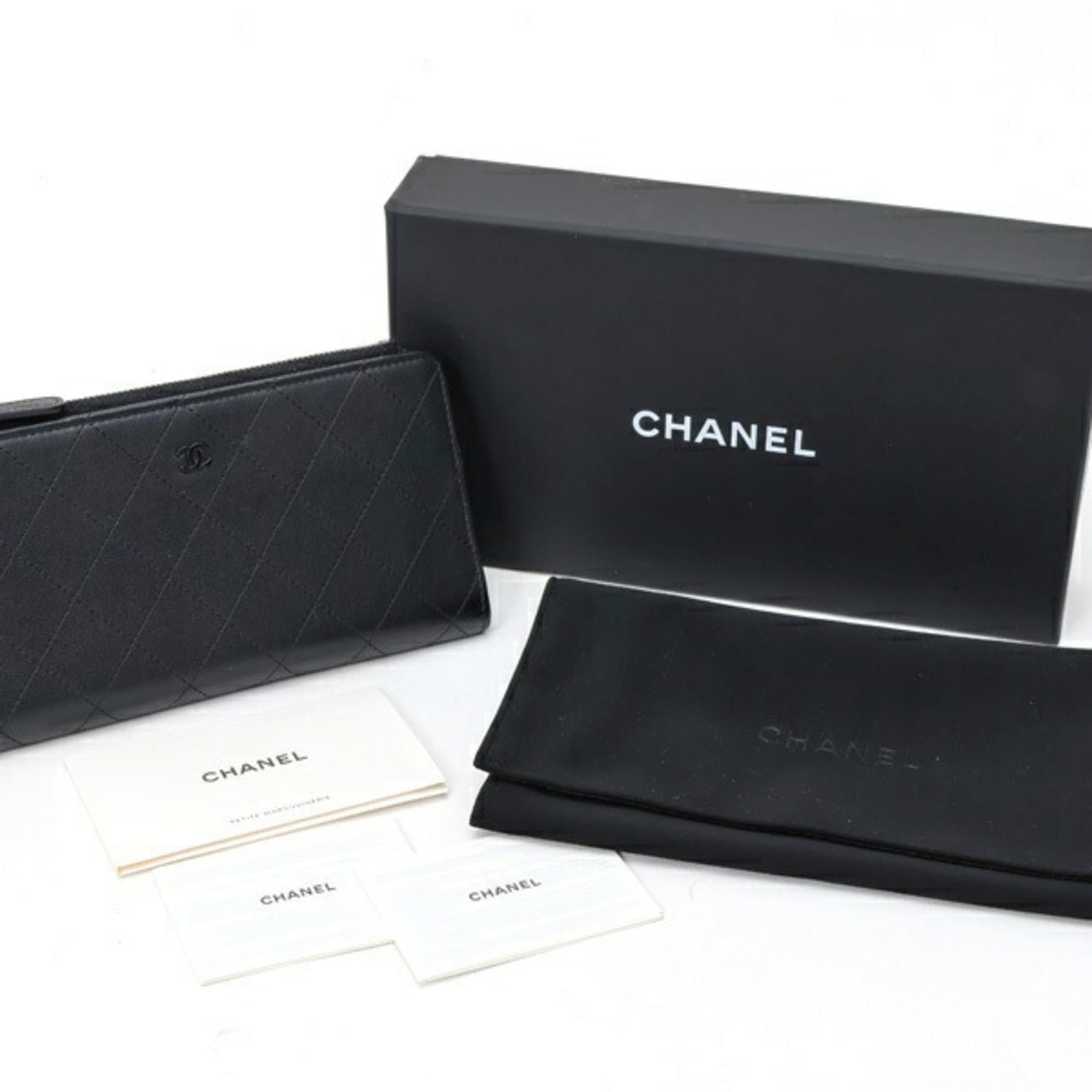 Chanel Black Leather Long Wallet (Bi-Fold) (Pre-Owned)