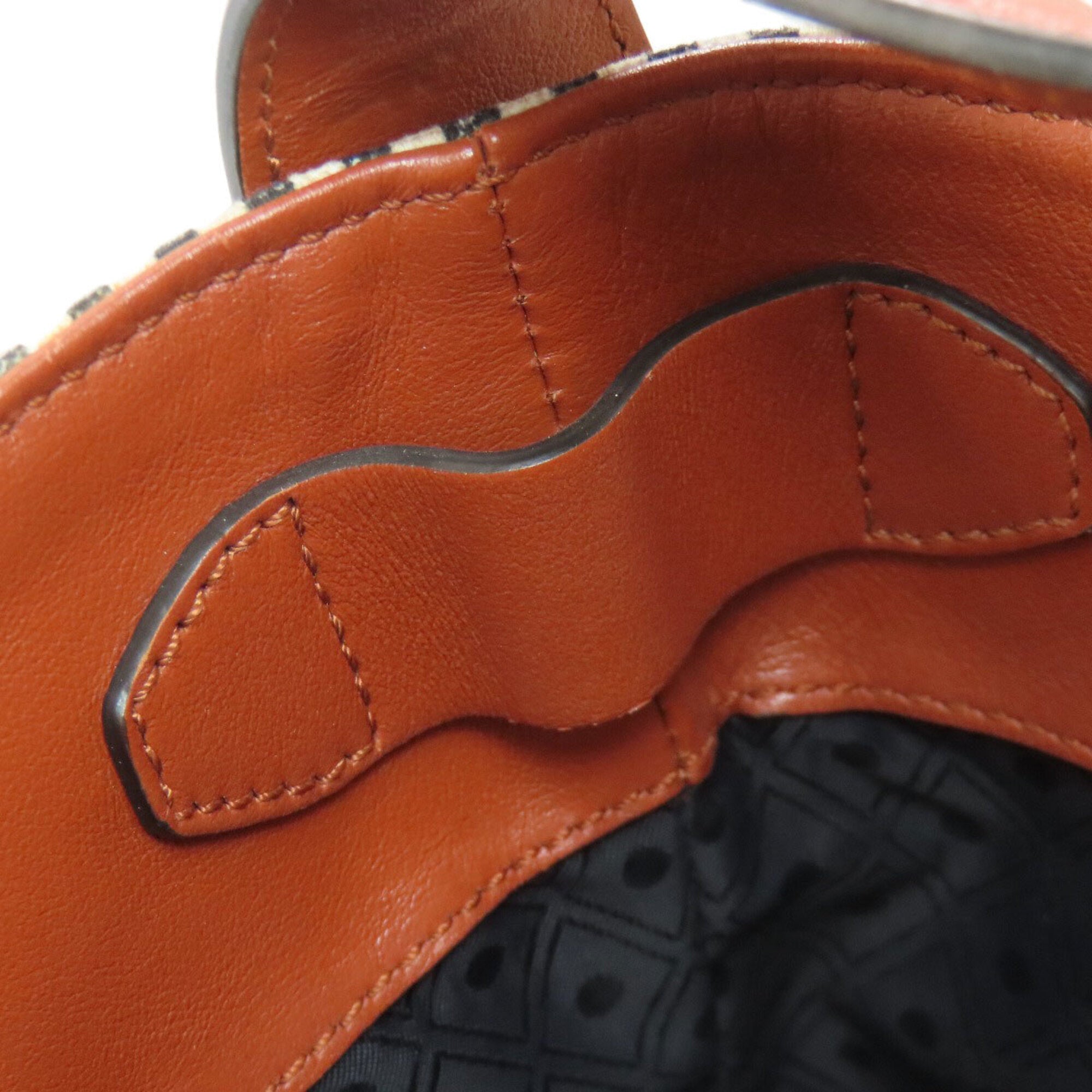 Tod's Brown Canvas Tote Bag (Pre-Owned)