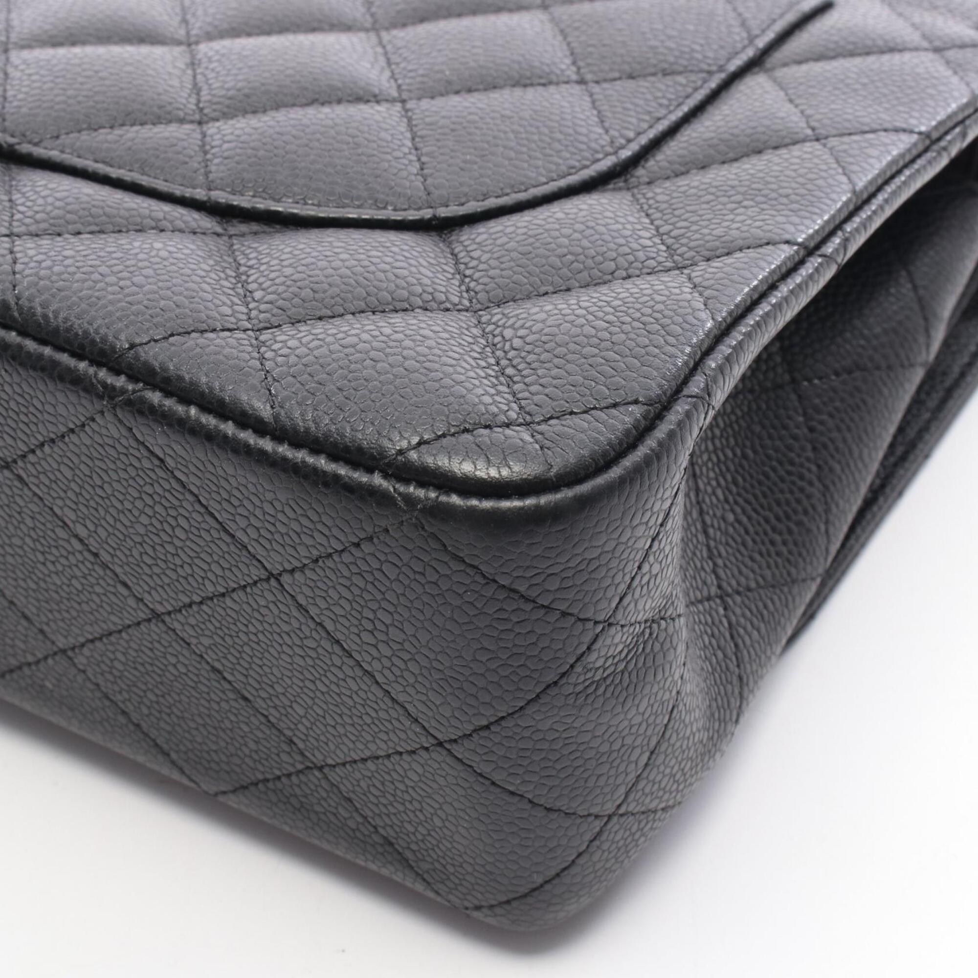 Chanel Black Grained Calfskin Handbag Shoulder Bag (Pre-Owned)