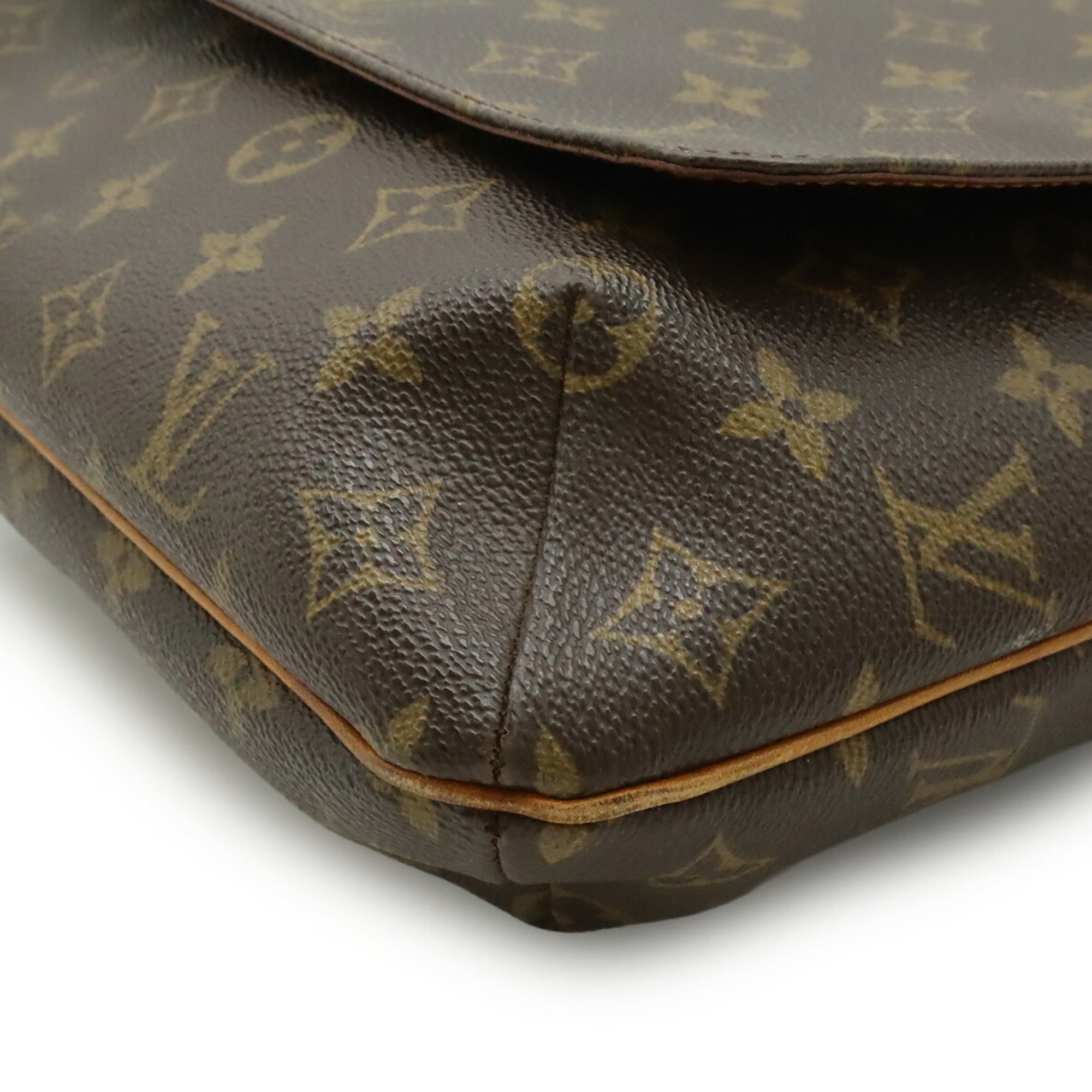 Louis Vuitton Brown Monogram Monogram Shoulder Bag (Pre-Owned)