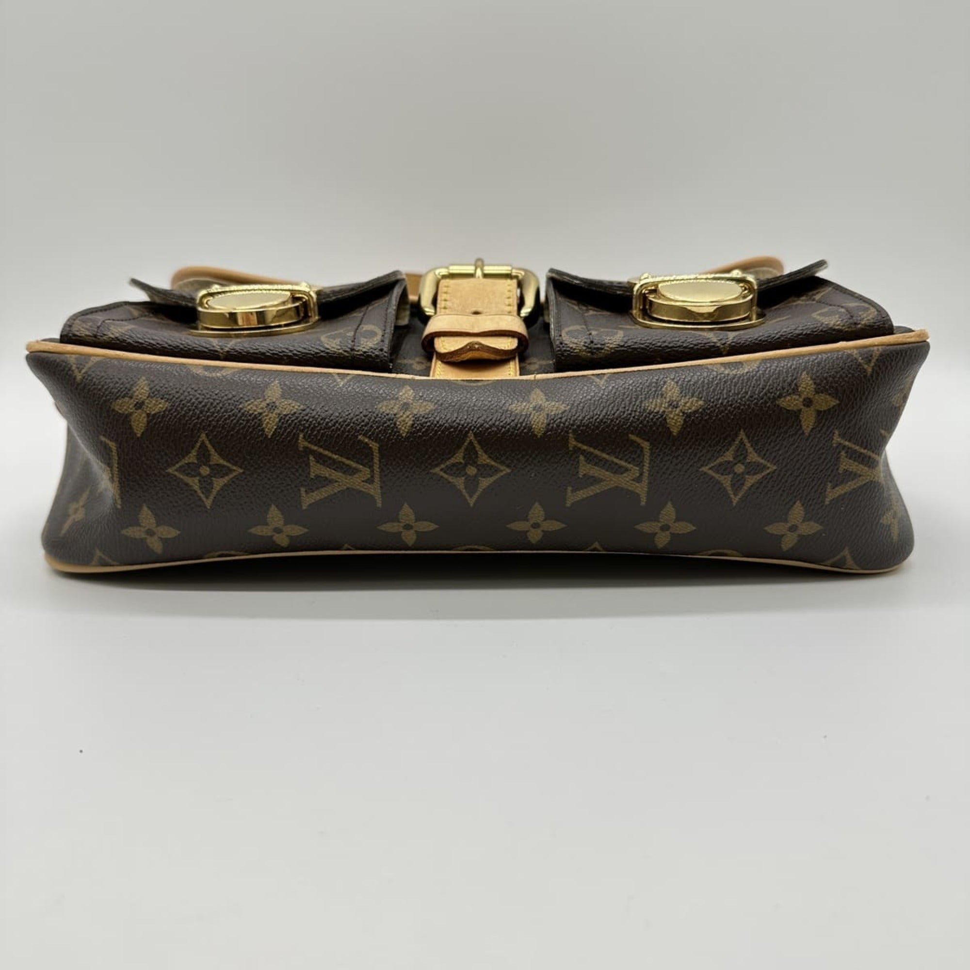 Louis Vuitton Brown Monogram Monogram Shoulder Bag (Pre-Owned)