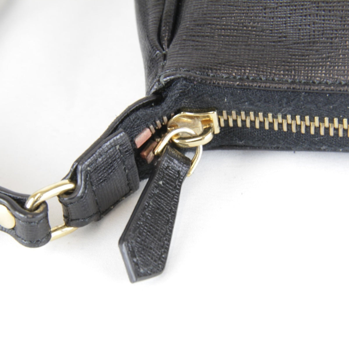 Fendi Black Leather Pouch Shoulder Bag (Pre-Owned)