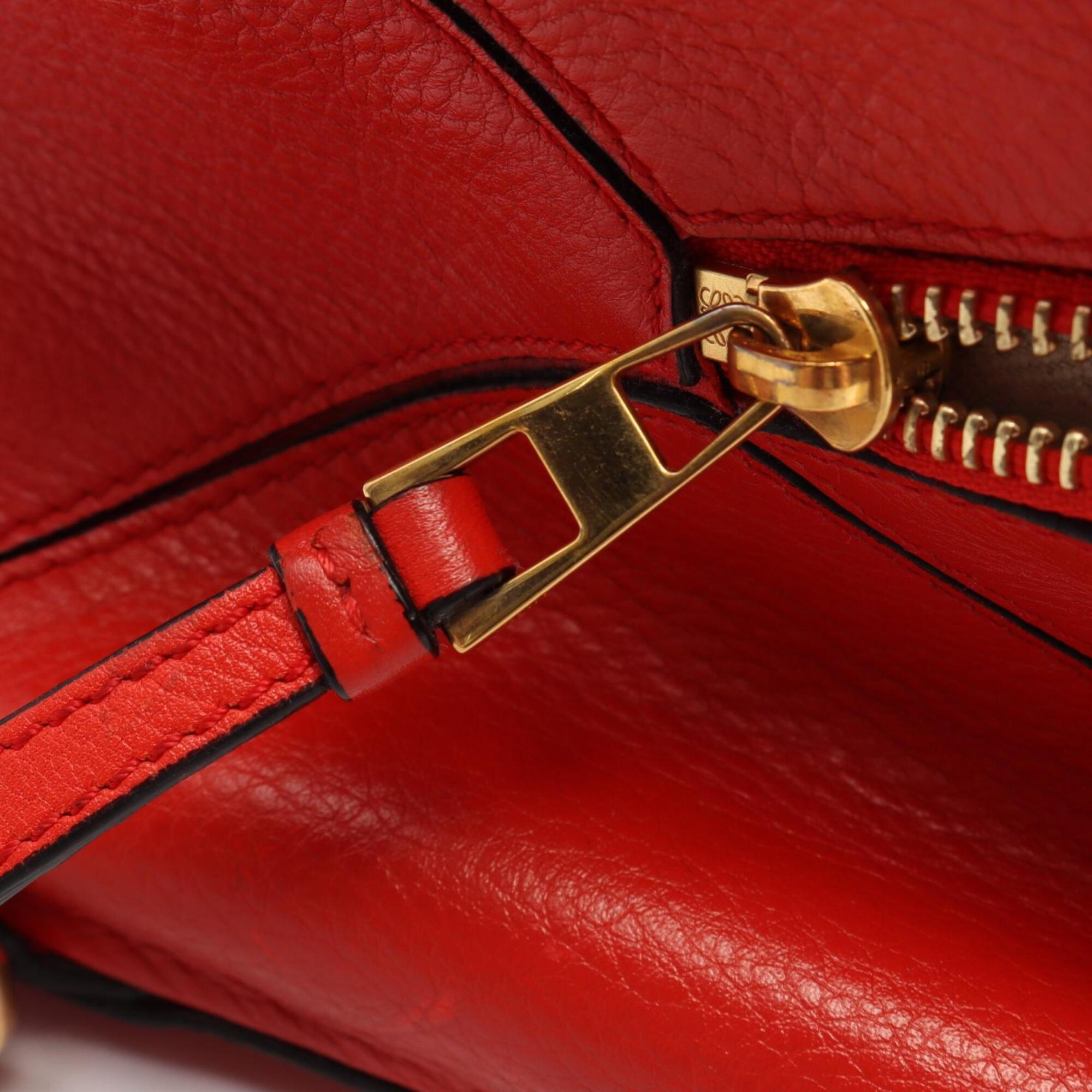 Loewe Red Color Leather Handbag (Pre-Owned)
