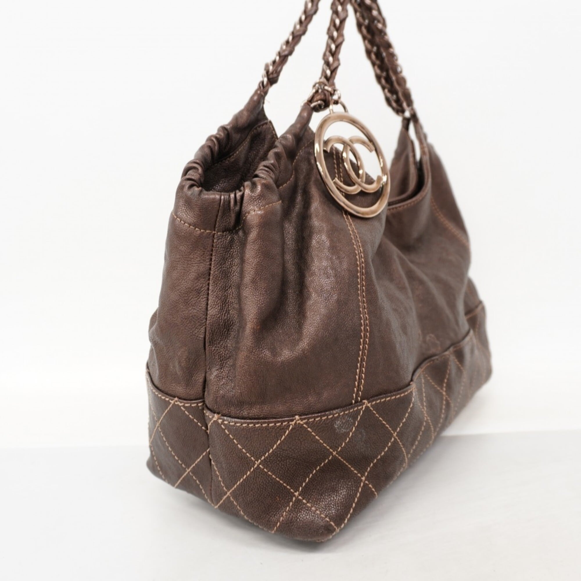 Chanel Brown Leather Tote Bag (Pre-Owned)