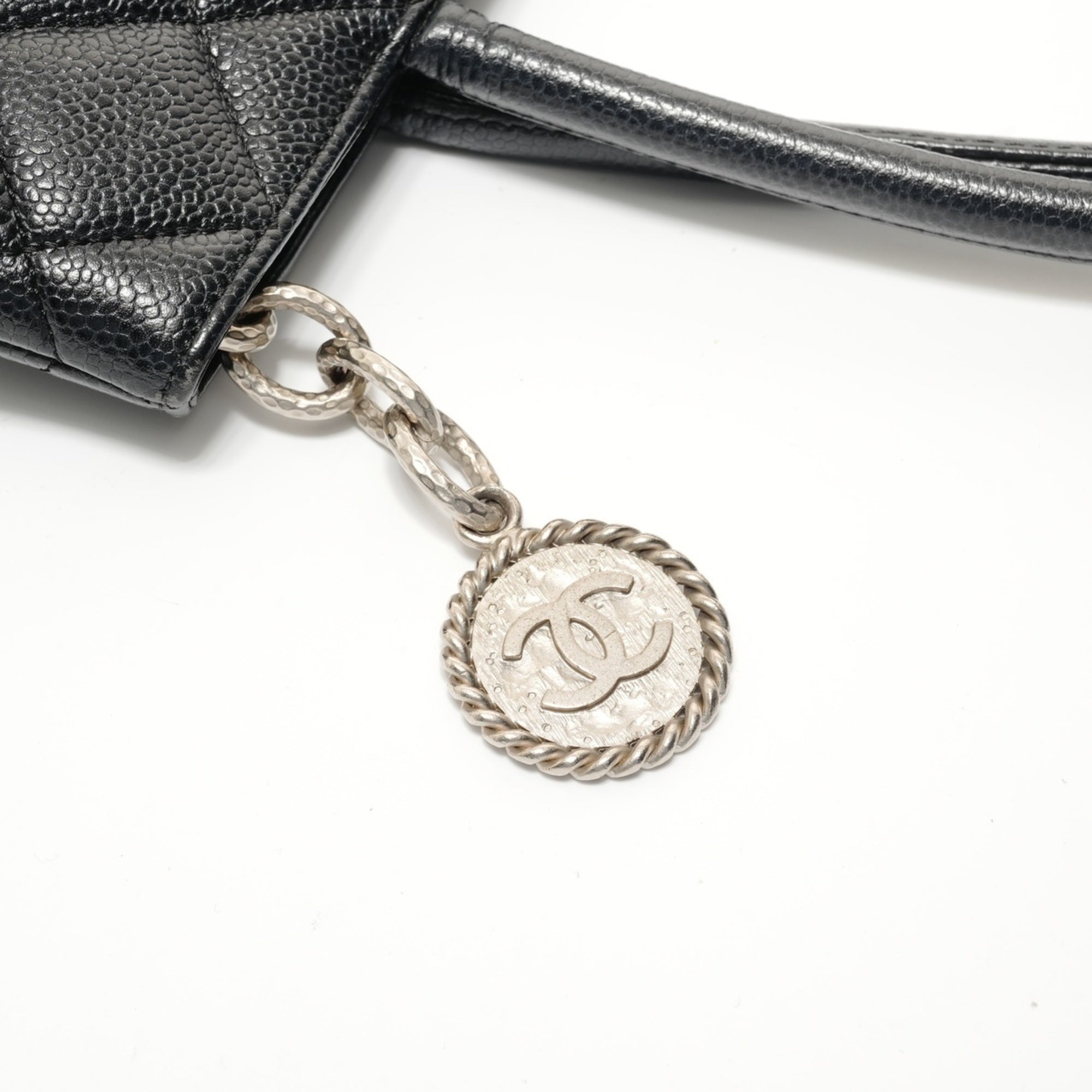 Chanel Black Grained Calfskin Tote Bag (Pre-Owned)