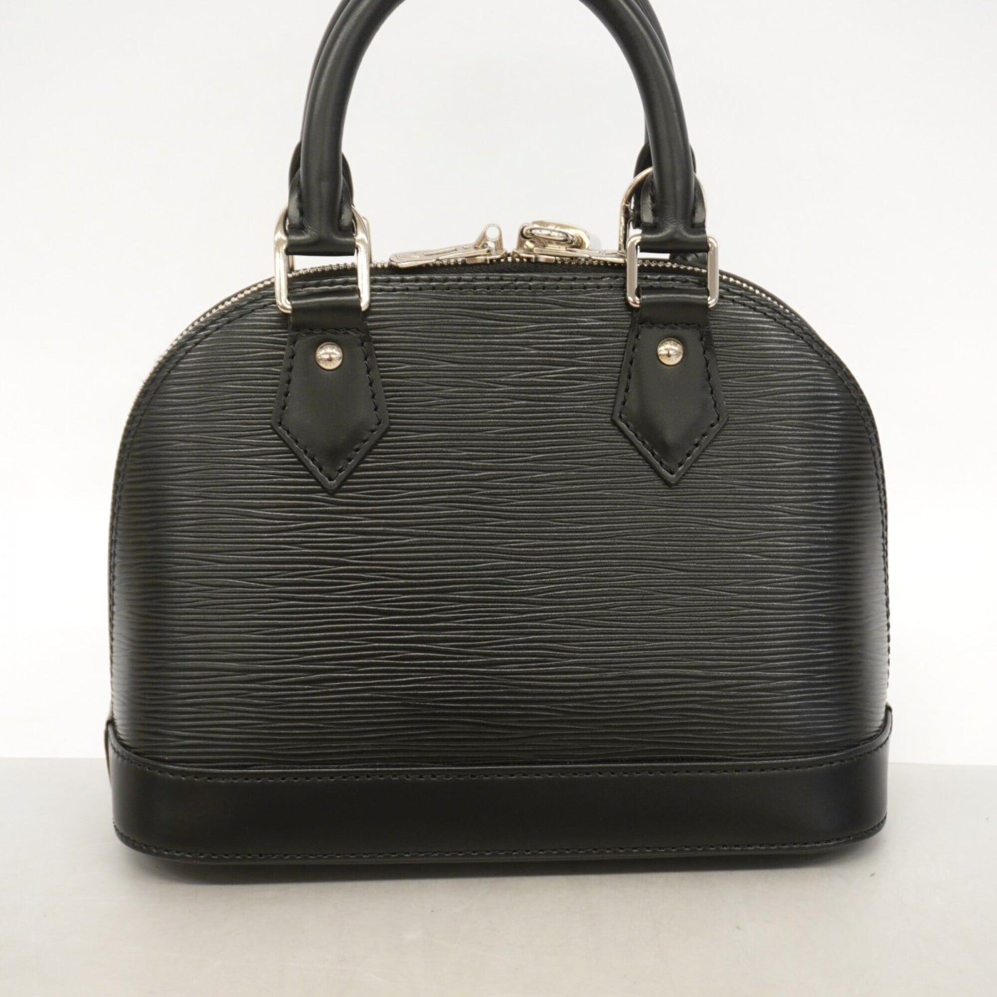 Louis Vuitton Noir Handbag (Pre-Owned)