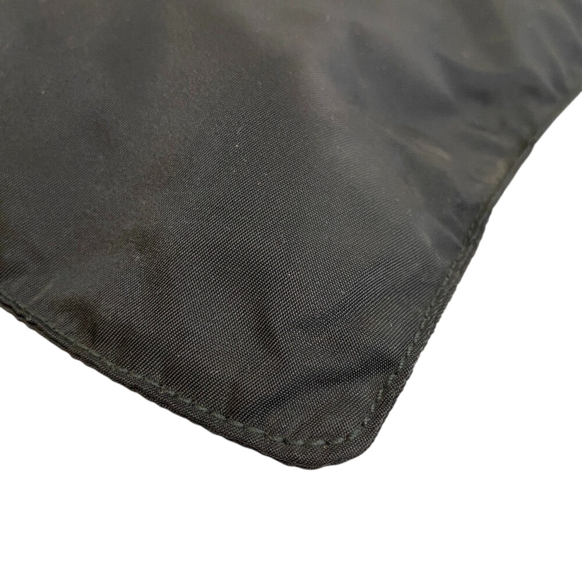 Prada Black Nylon Shoulder Bag (Pre-Owned)