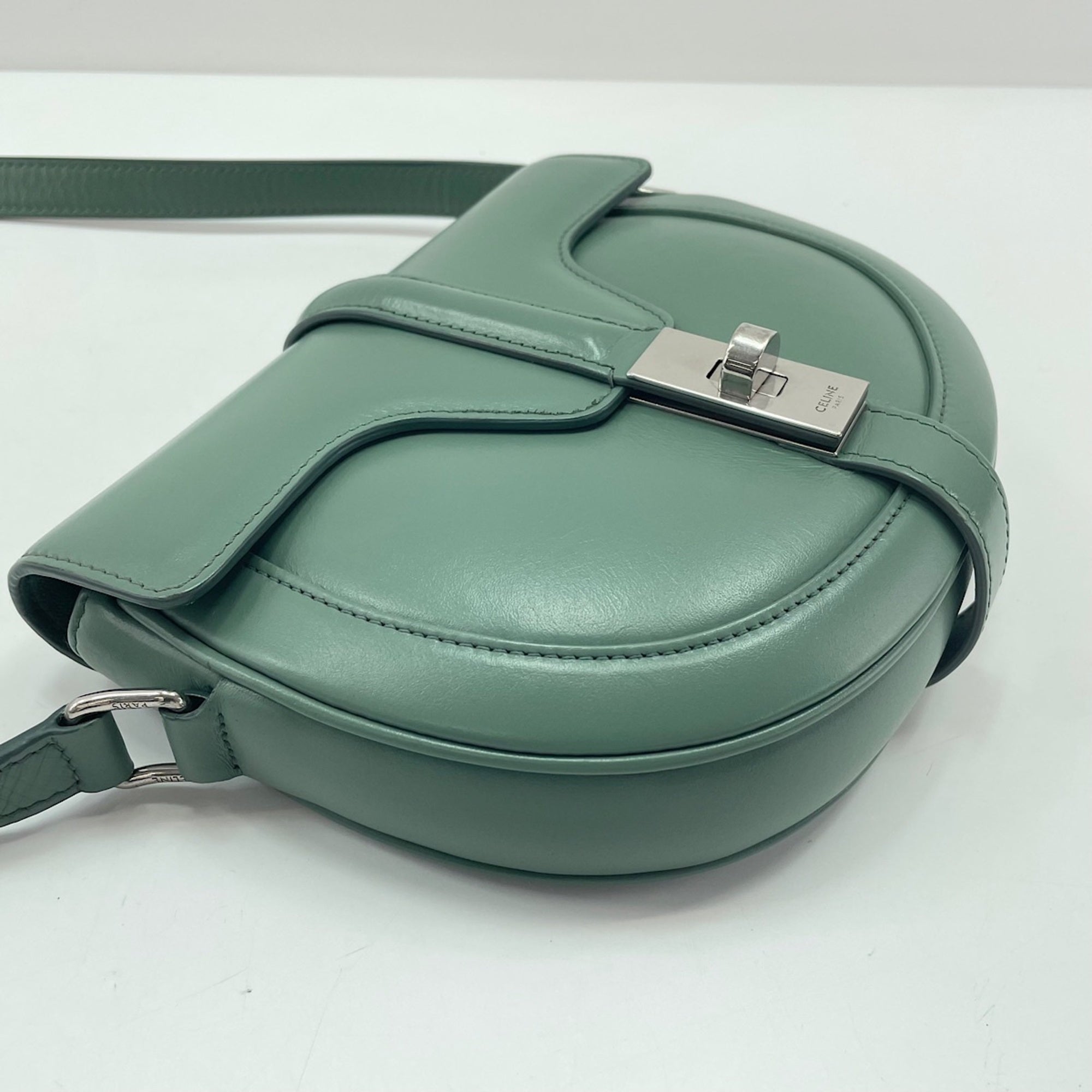 Celine Green Shoulder Bag (Pre-Owned)