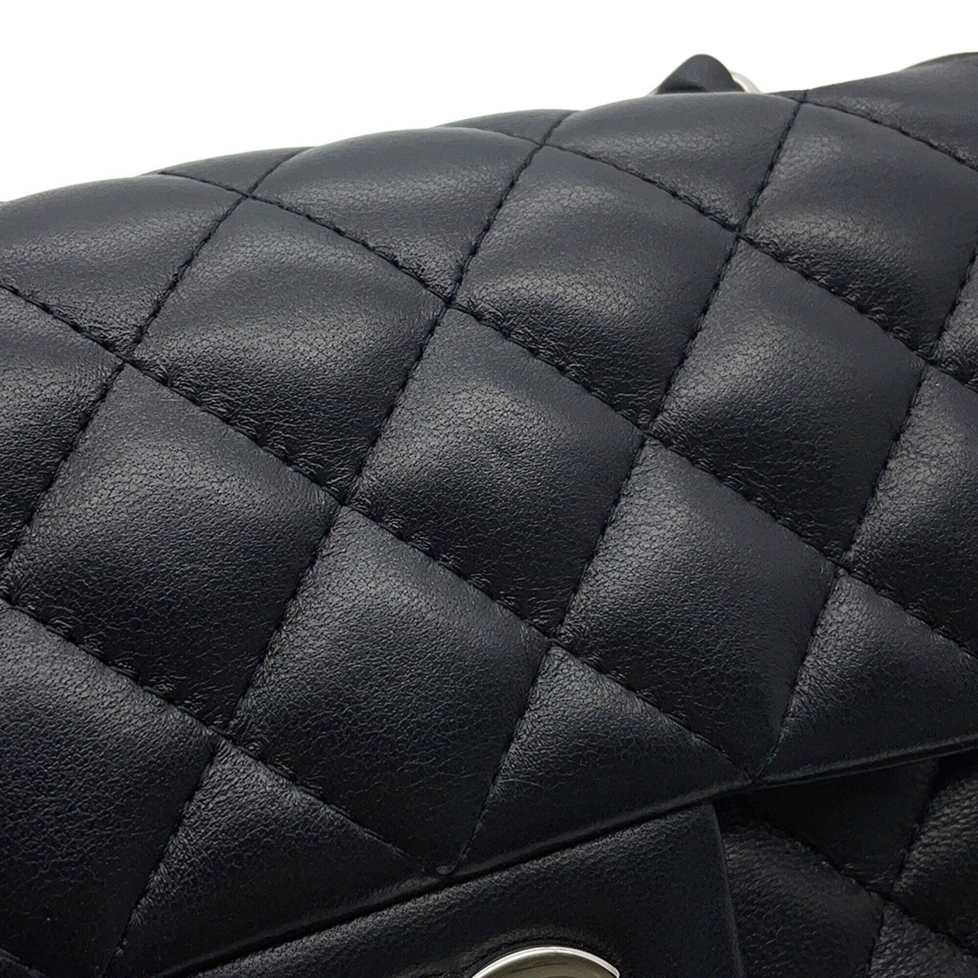 Chanel Black Leather Handbag Shoulder Bag (Pre-Owned)