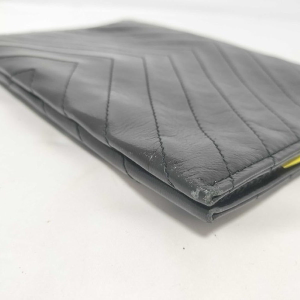 Yves Saint Laurent Black Leather Clutch Bag (Pre-Owned)