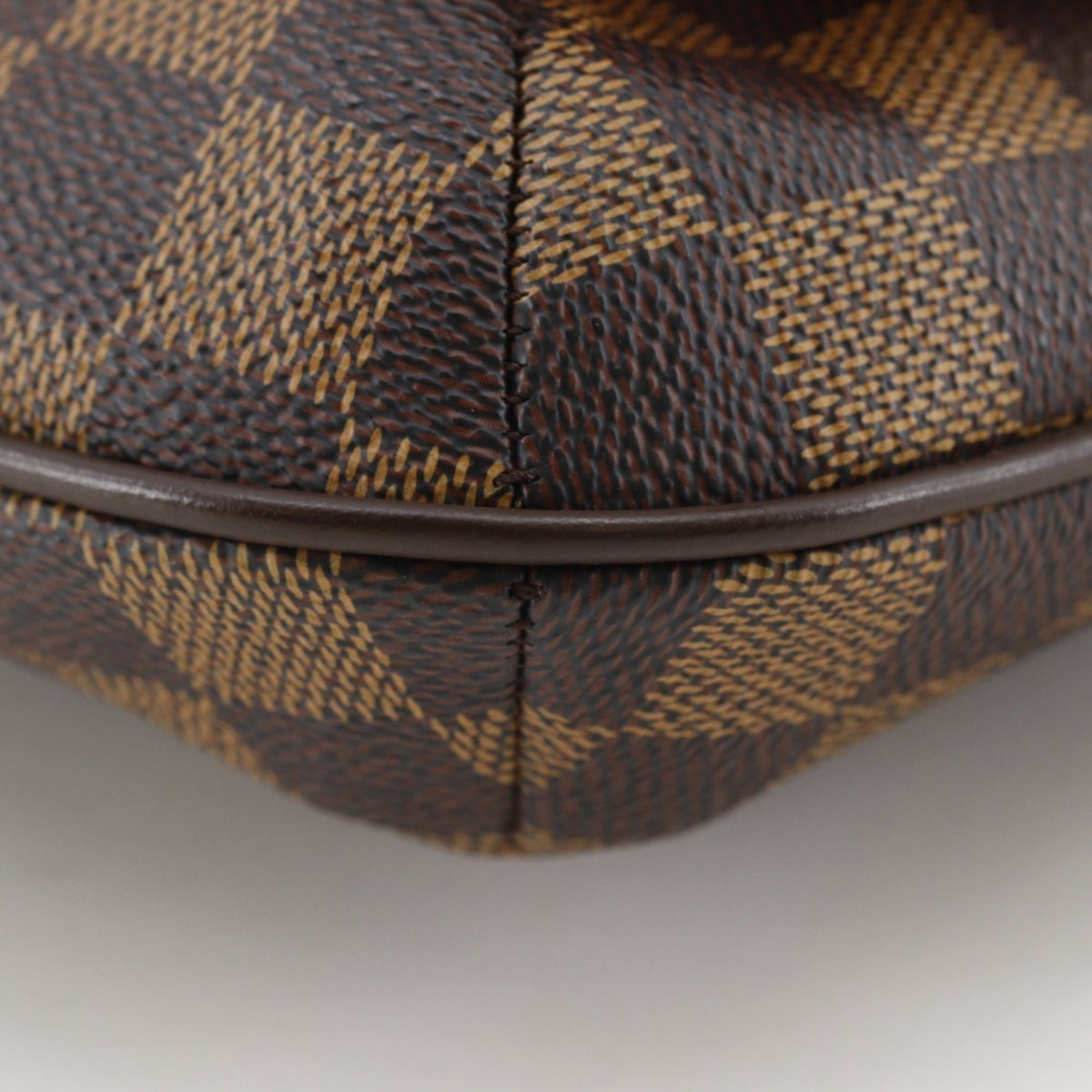Louis Vuitton Brown Damier Canvas Shoulder Bag (Pre-Owned)