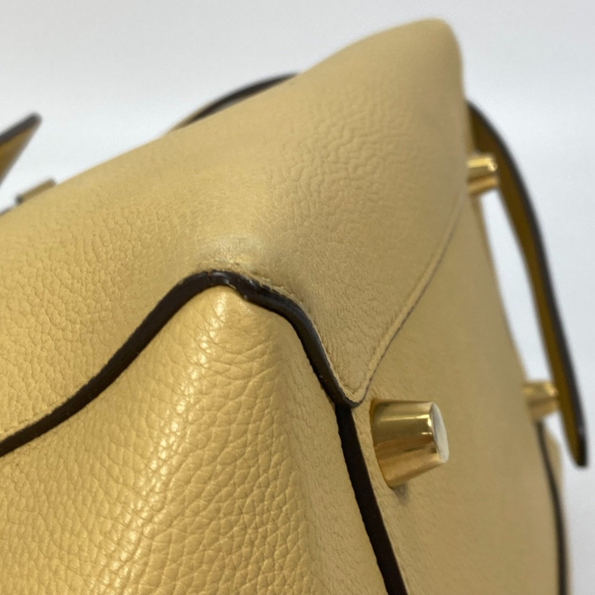 Celine Yellow Leather Shoulder Bag (Pre-Owned)