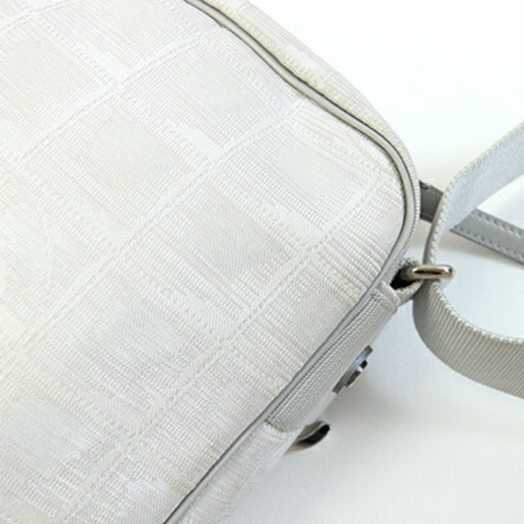 Chanel Silver Nylon Canvas Leather Pochette Shoulder Bag (Pre-Owned)