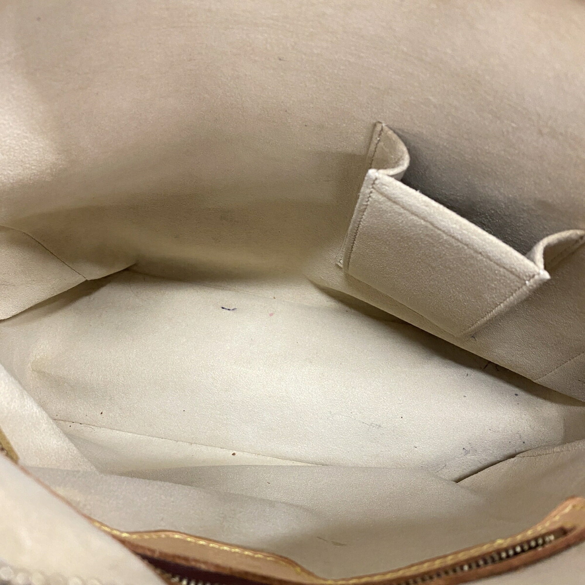 Louis Vuitton Brown Shoulder Bag (Pre-Owned)