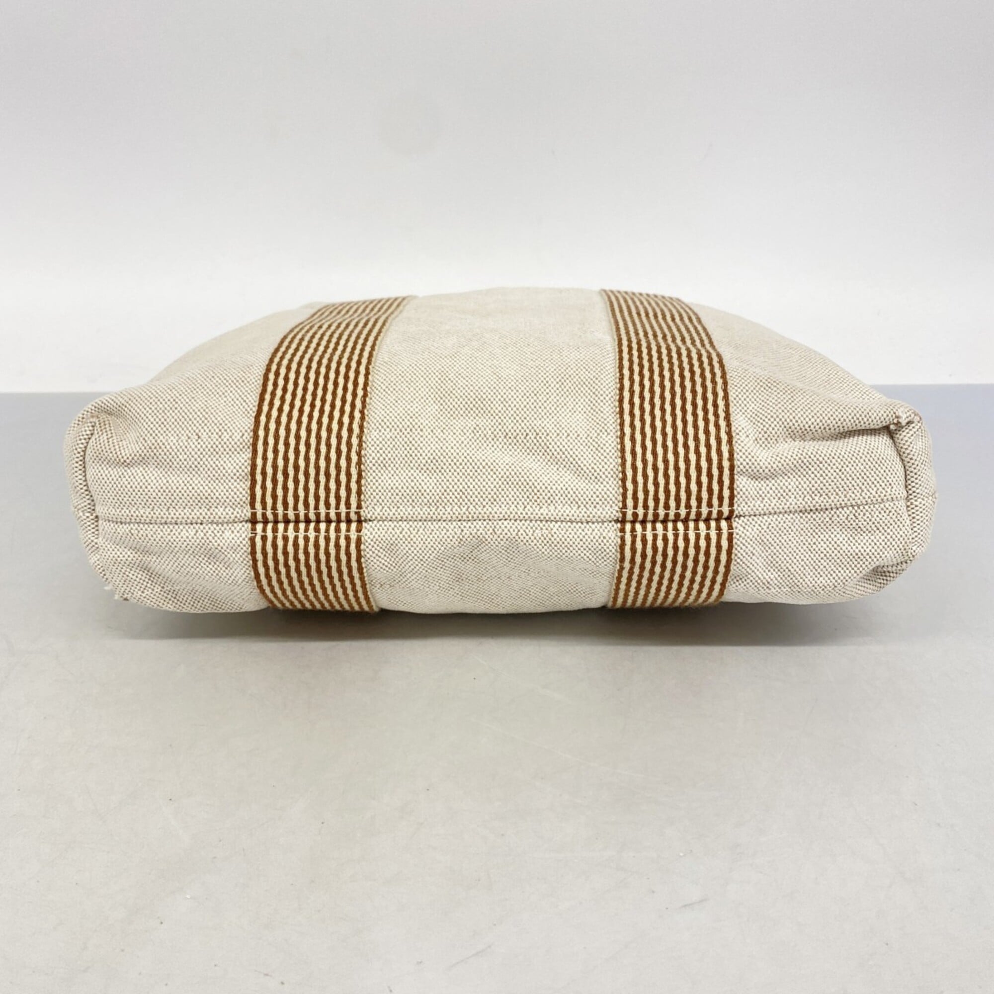 Hermes Beige Canvas Tote Bag (Pre-Owned)