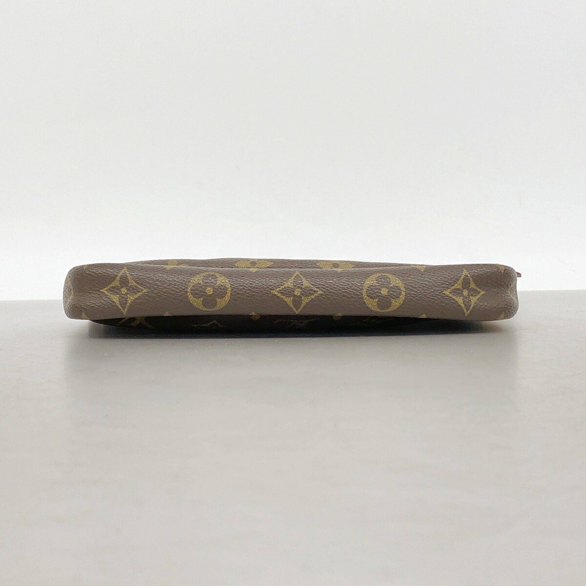 Louis Vuitton Brown Pouch (Pre-Owned)