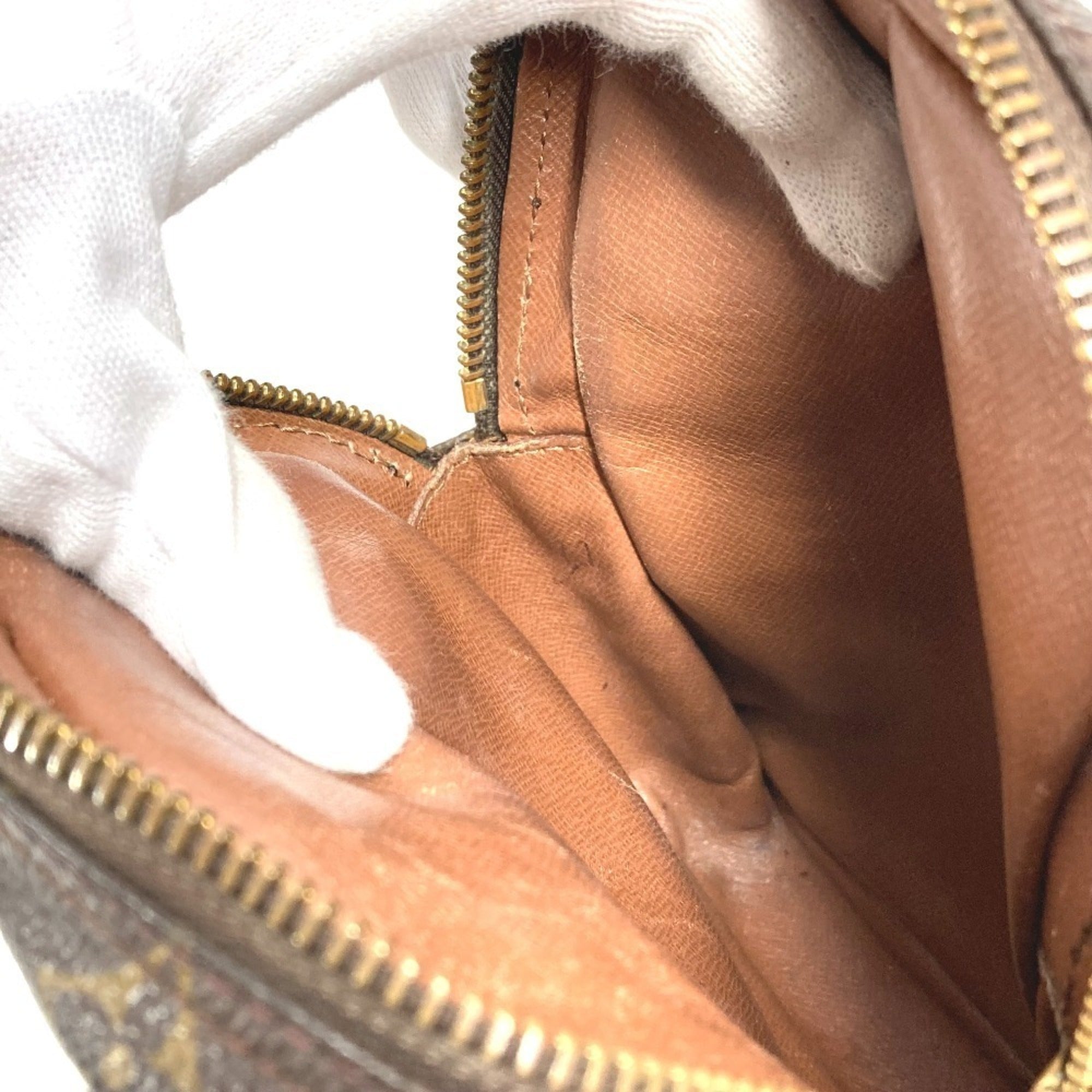 Louis Vuitton Brown Monogram Monogram Pochette Shoulder Bag (Pre-Owned)