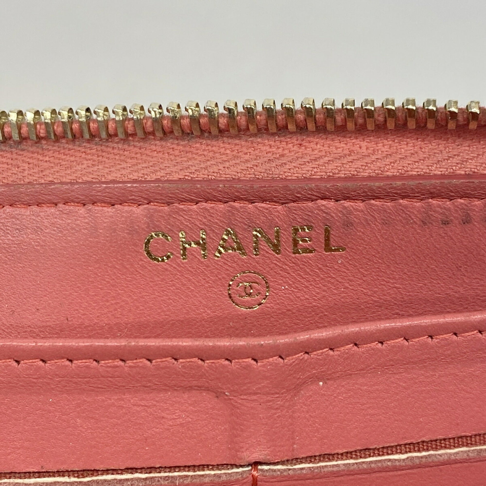 Chanel Pink Leather Long Wallet (Bi-Fold) (Pre-Owned)