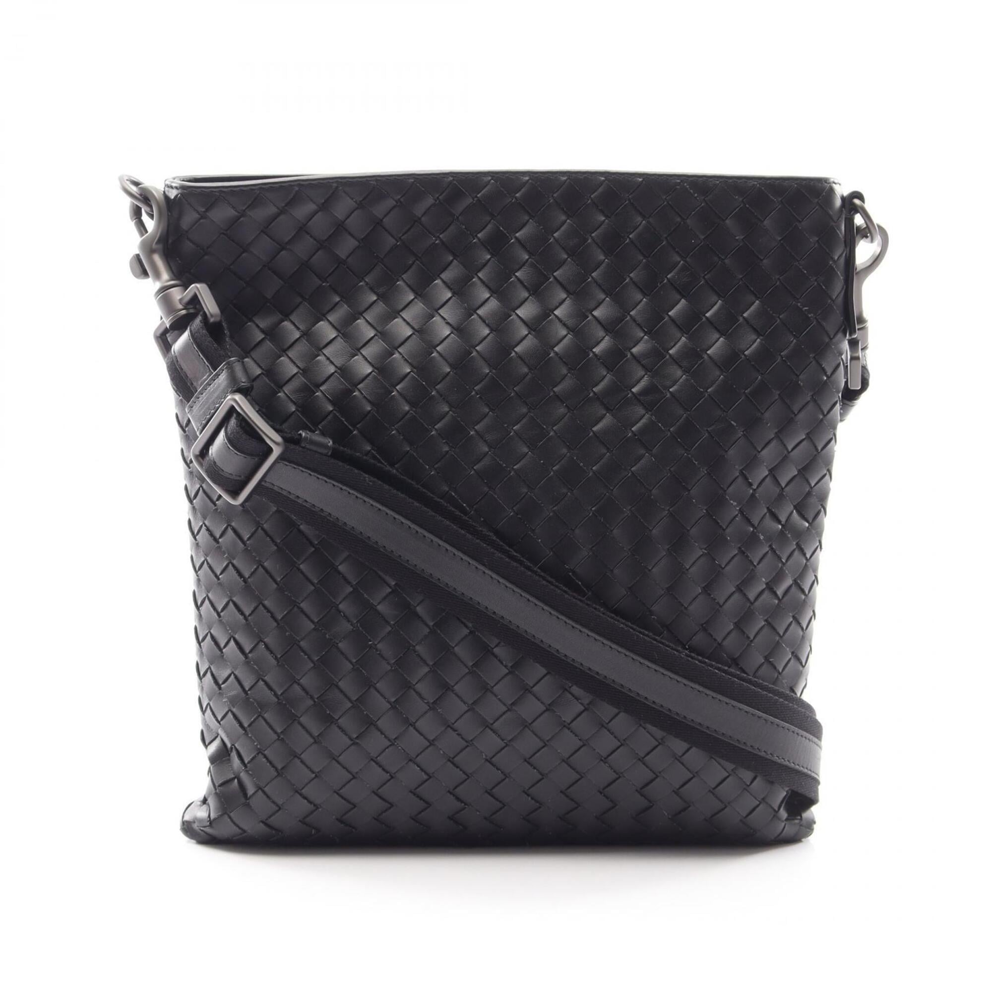 Bottega Veneta Black Leather Handbag Shoulder Bag (Pre-Owned)