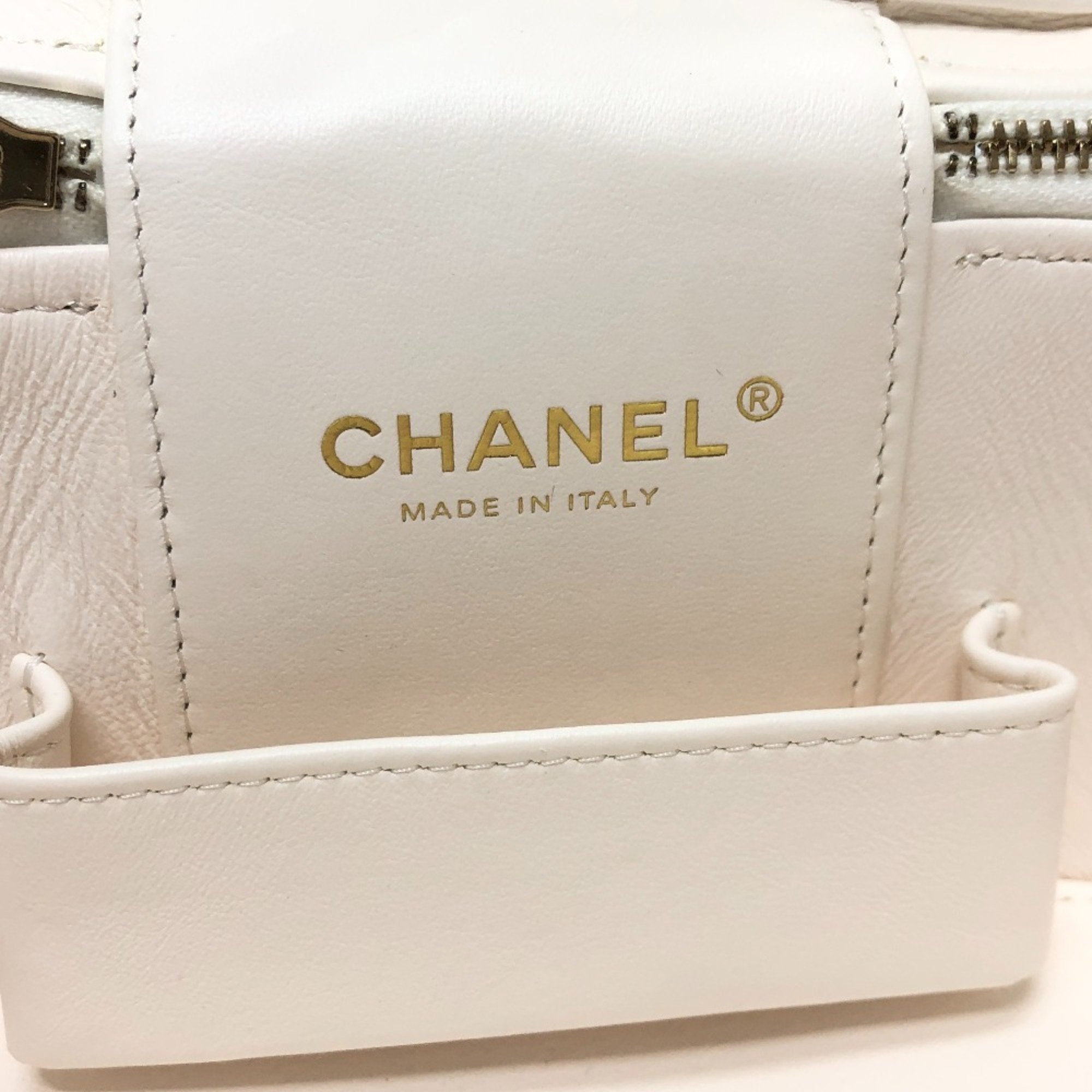 Chanel Caviar Skin White Caviar Leather Handbag Shoulder Bag Vanity Bag (Pre-Owned)