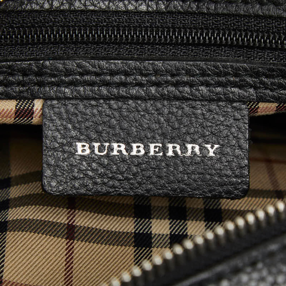 Burberry Black Leather Shoulder Bag (Pre-Owned)