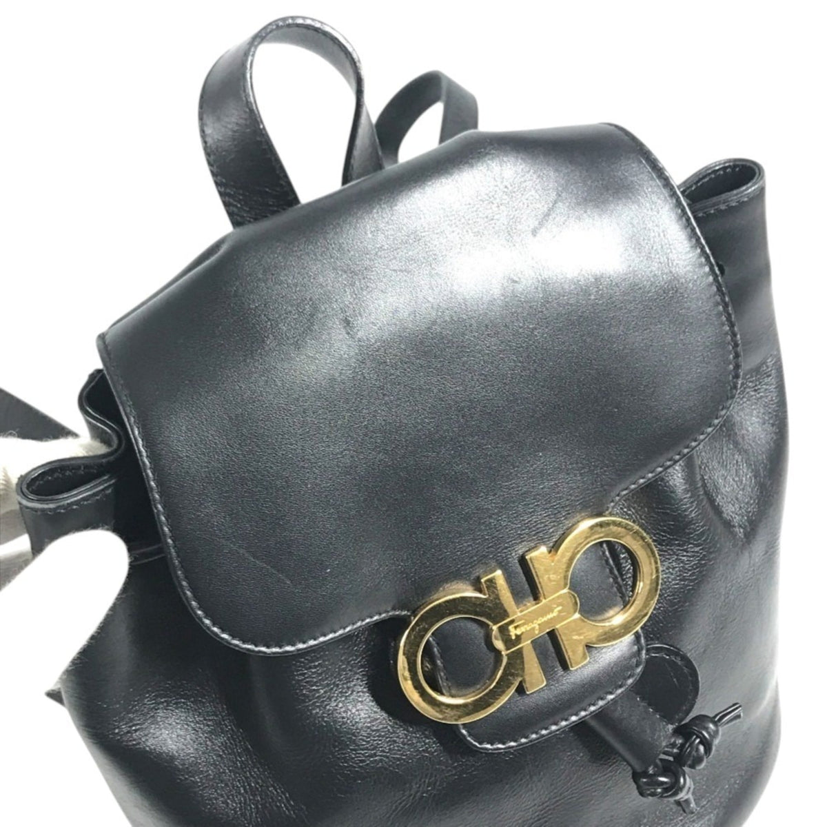 Salvatore Ferragamo Black Leather Backpack (Pre-Owned)