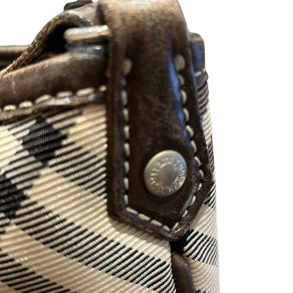 Burberry Brown Canvas Leather Shoulder Bag (Pre-Owned)