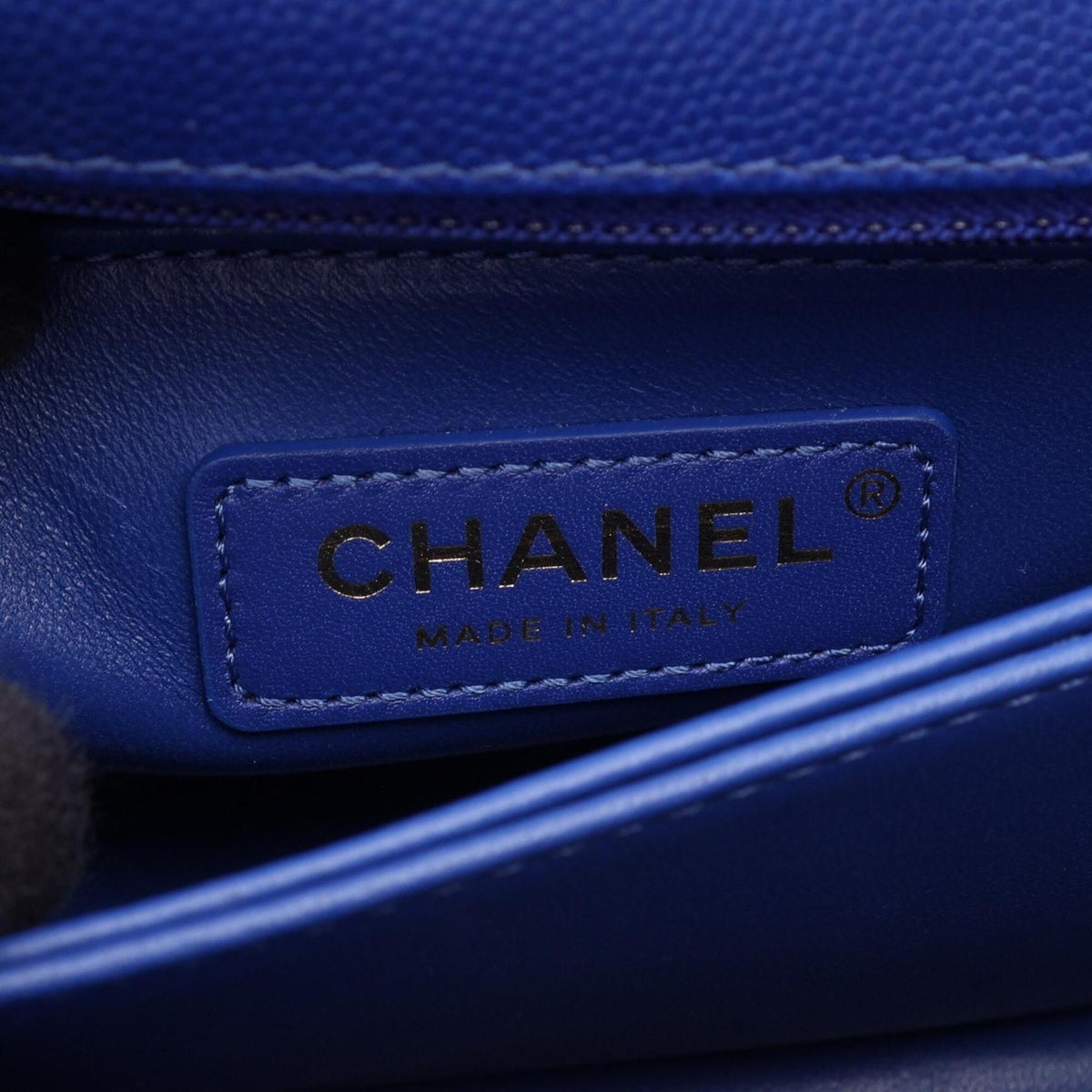 Chanel Blue Grained Calfskin Handbag (Pre-Owned)