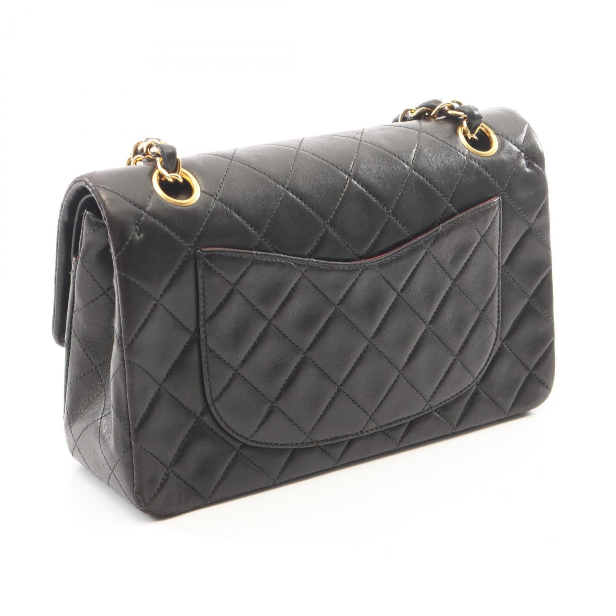 Chanel Black Leather Handbag Shoulder Bag (Pre-Owned)