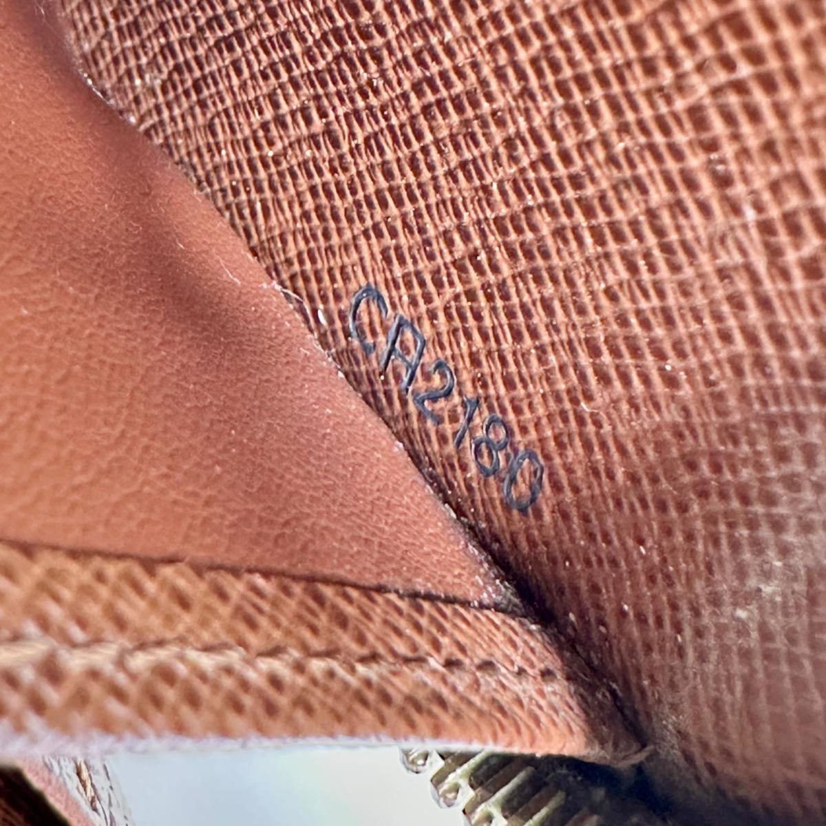Louis Vuitton Brown Monogram Long Wallet (Bi-Fold) (Pre-Owned)